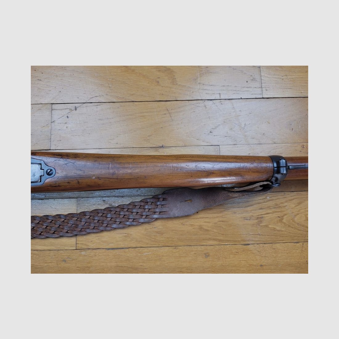 Sehr seltene Schmidt Rubin Büchse – mod.1889/1900 – Präzisionsschießen 22LR / Preis für Schießen – Umbau aus den 1920er Jahren auf eine Waffe des ersten Produktionsjahres – alle originalen Militärmarkierungen – außergewöhnliche Fluidität – Lauf und Holz in hervorragendem Zustand – Perfekte Ästhetik – besser als eine Rolex!, Bild 13 von 31