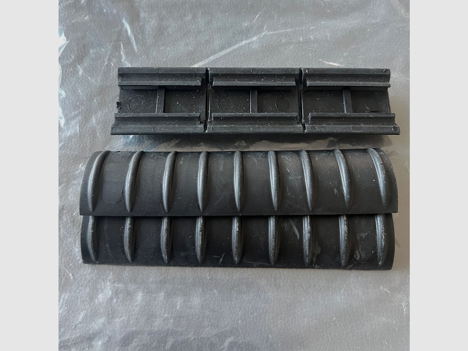 3× Picatinny Rail Covers / Schienenabdeckungen – Schwarz – Neu