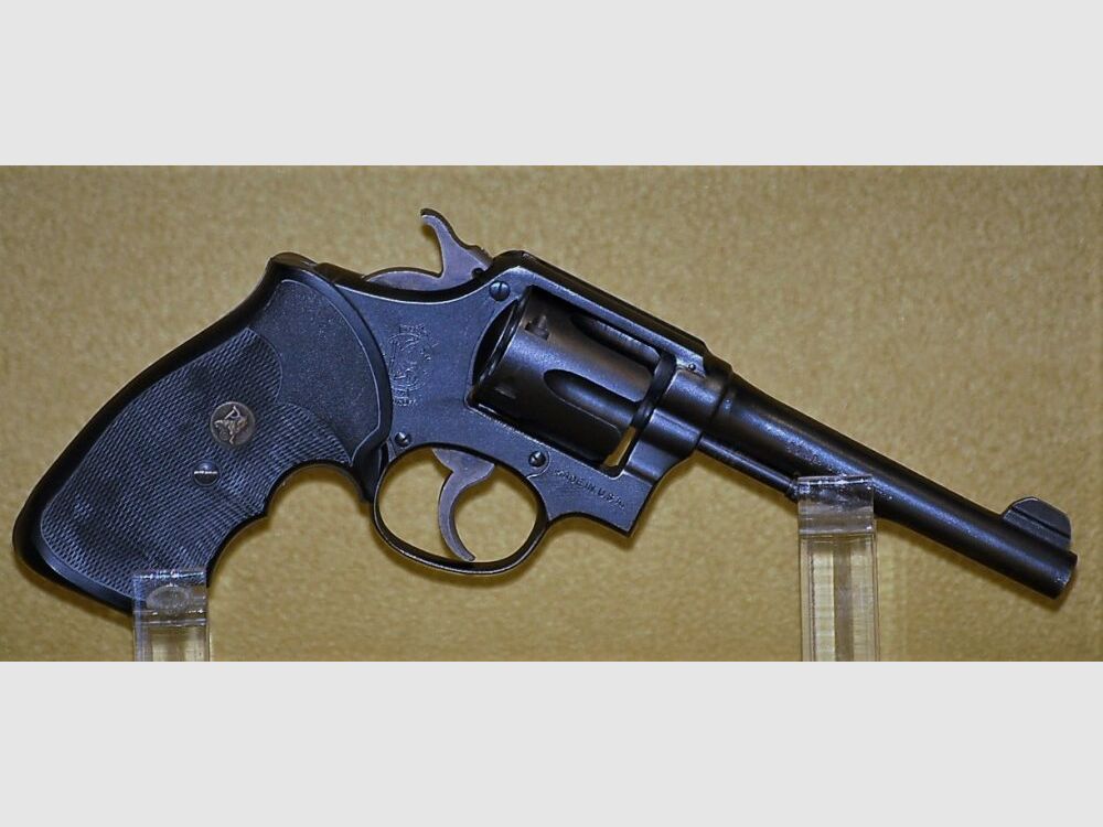 Smith & Wesson 10 Military & Police 5"