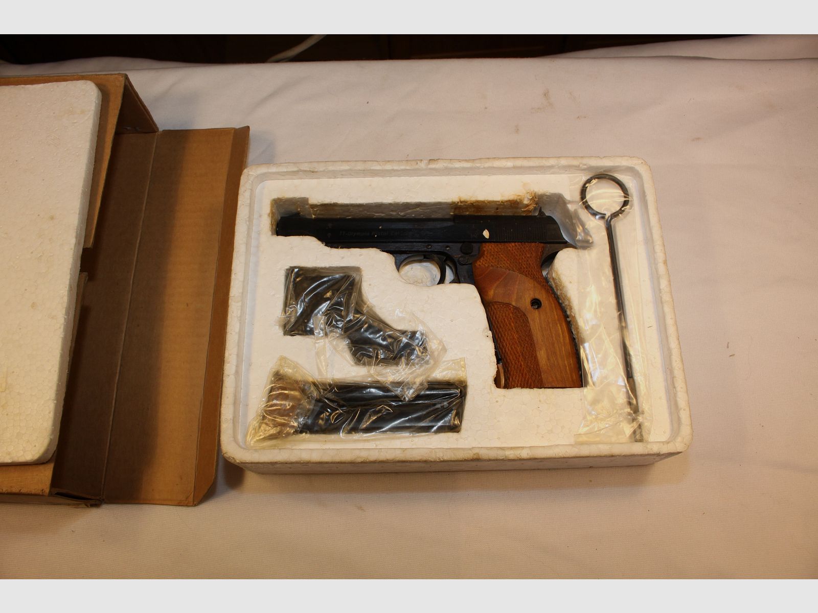 Norinco Olympia pistol in caliber .22lr., immagine 5 di 6