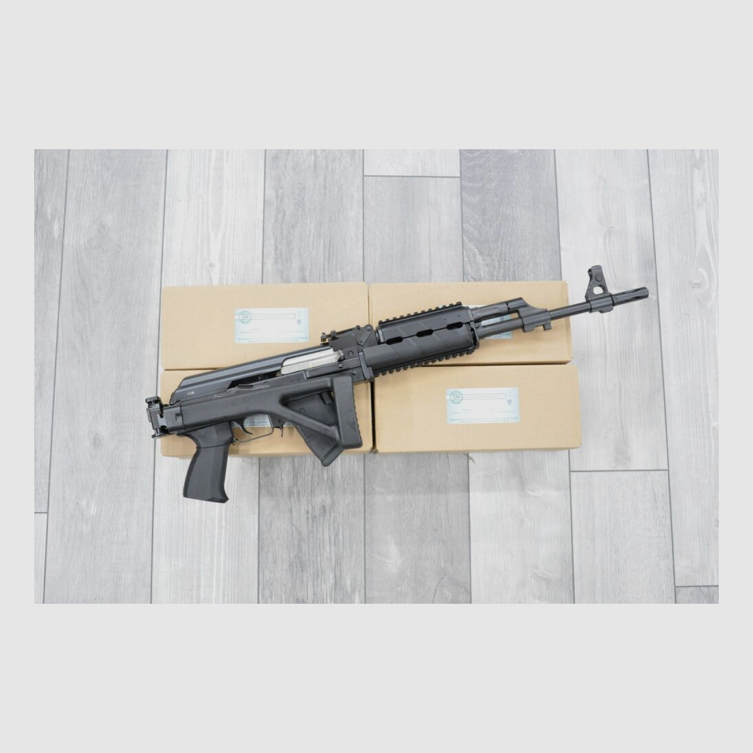 Zastava	 PAP G + 1000 Schuss