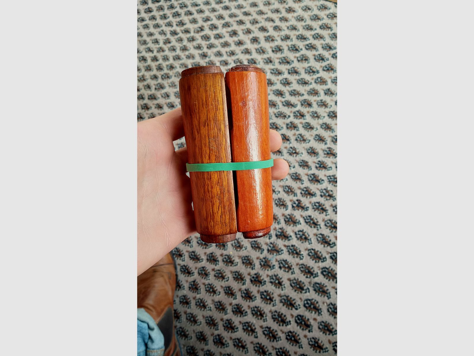 Mysteriöser oberer AK Handschutz aus Holz vermutlich rumänisch oder chinesisch (Type 56)