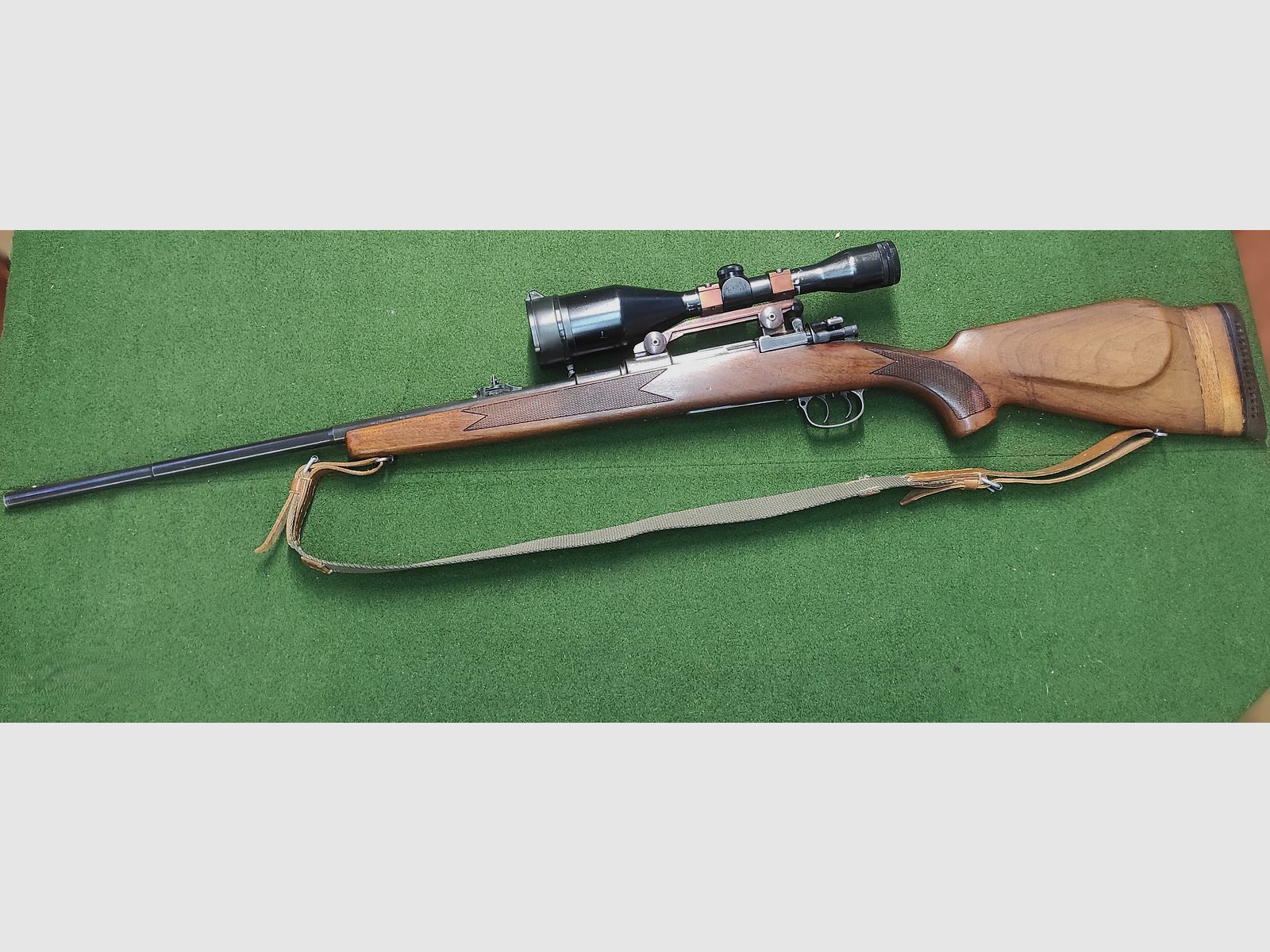 Voere rifle de cerrojo, imagen 1 de 3