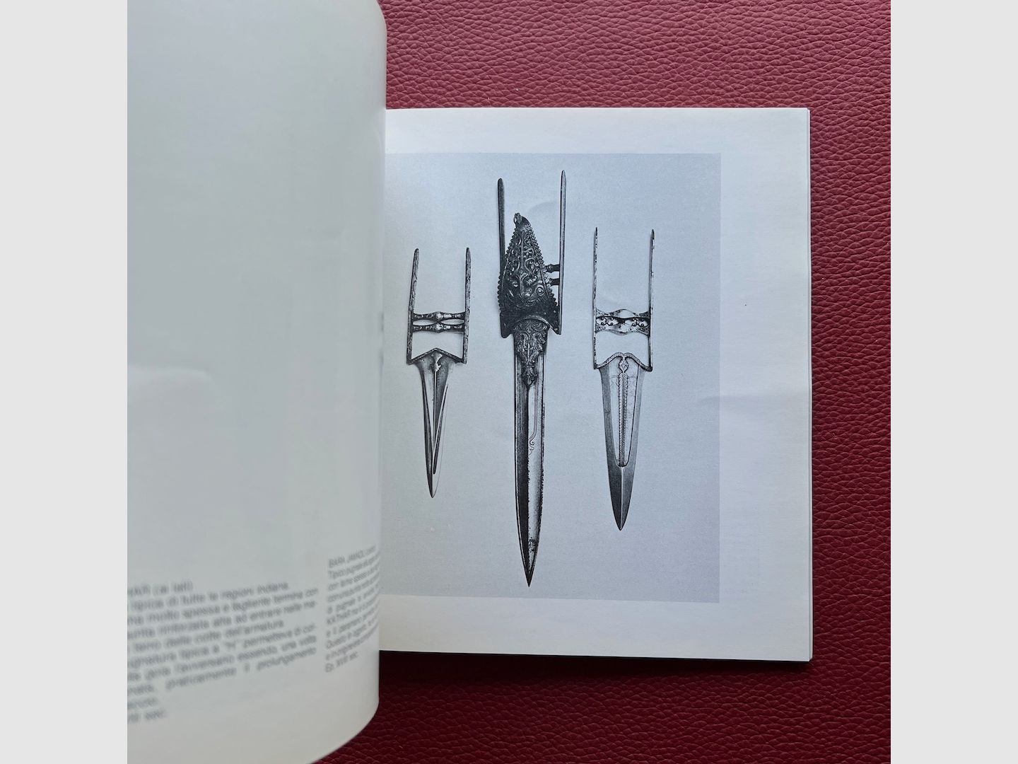 Armes ethnographiques civiles militaires – Europe Asie Afrique, image 4 sur 10