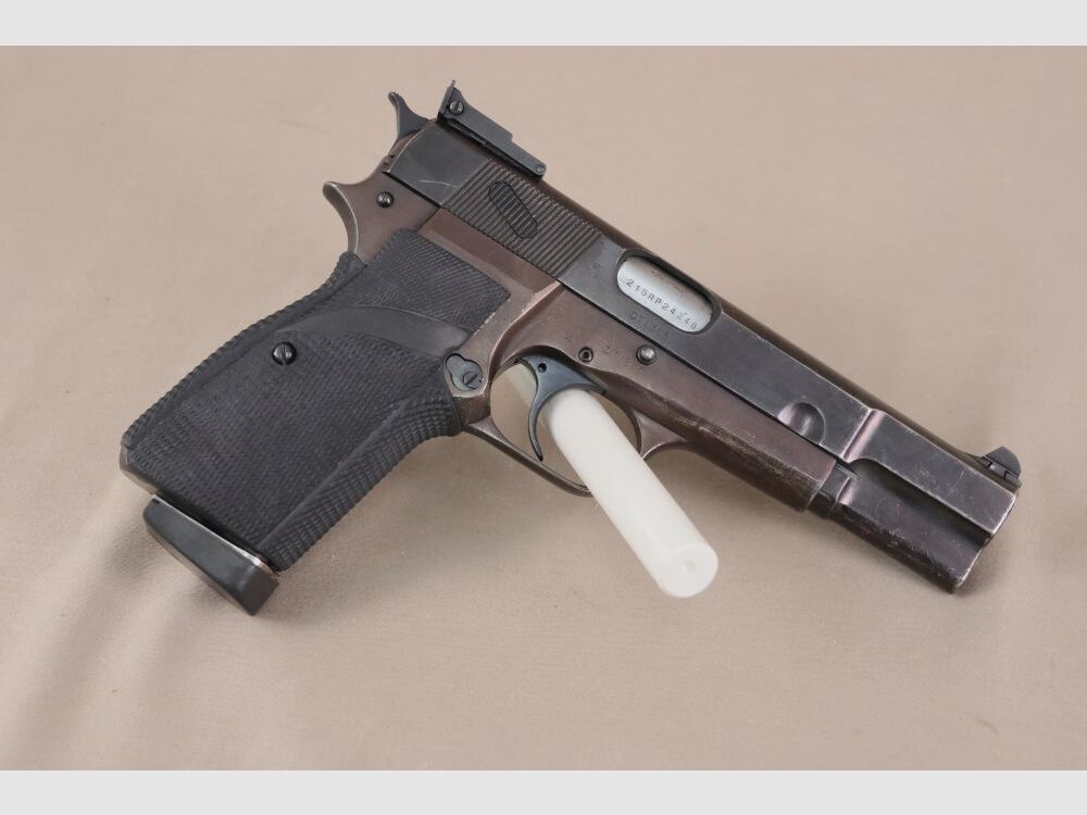 FN Browning manufacturing INGLIS CANADA !! // Collectors pay attention!