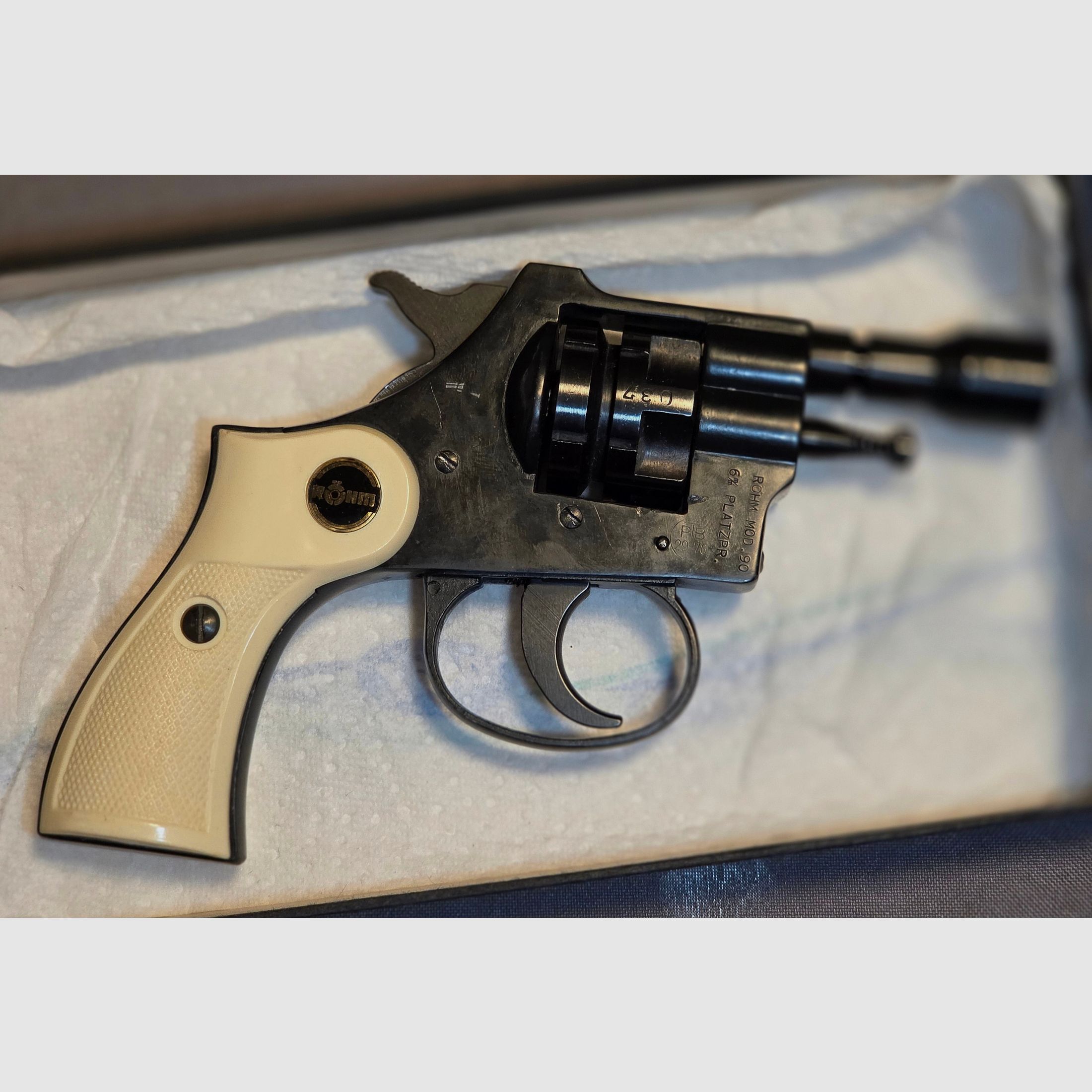 Röhm RG 9 im Cal.6mm K, Uhr alt ca. 55 Jahre Sammler Stücke sehr selten so zu bekommen, Frei ab 18 Jahre