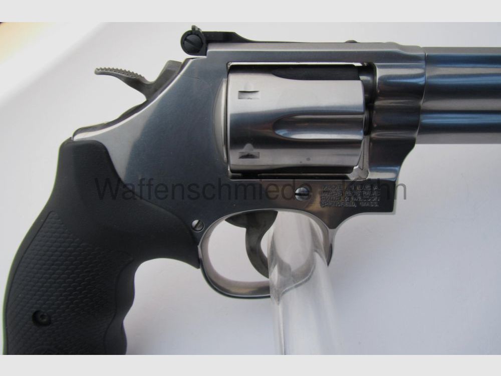 Smith & Wesson 617
