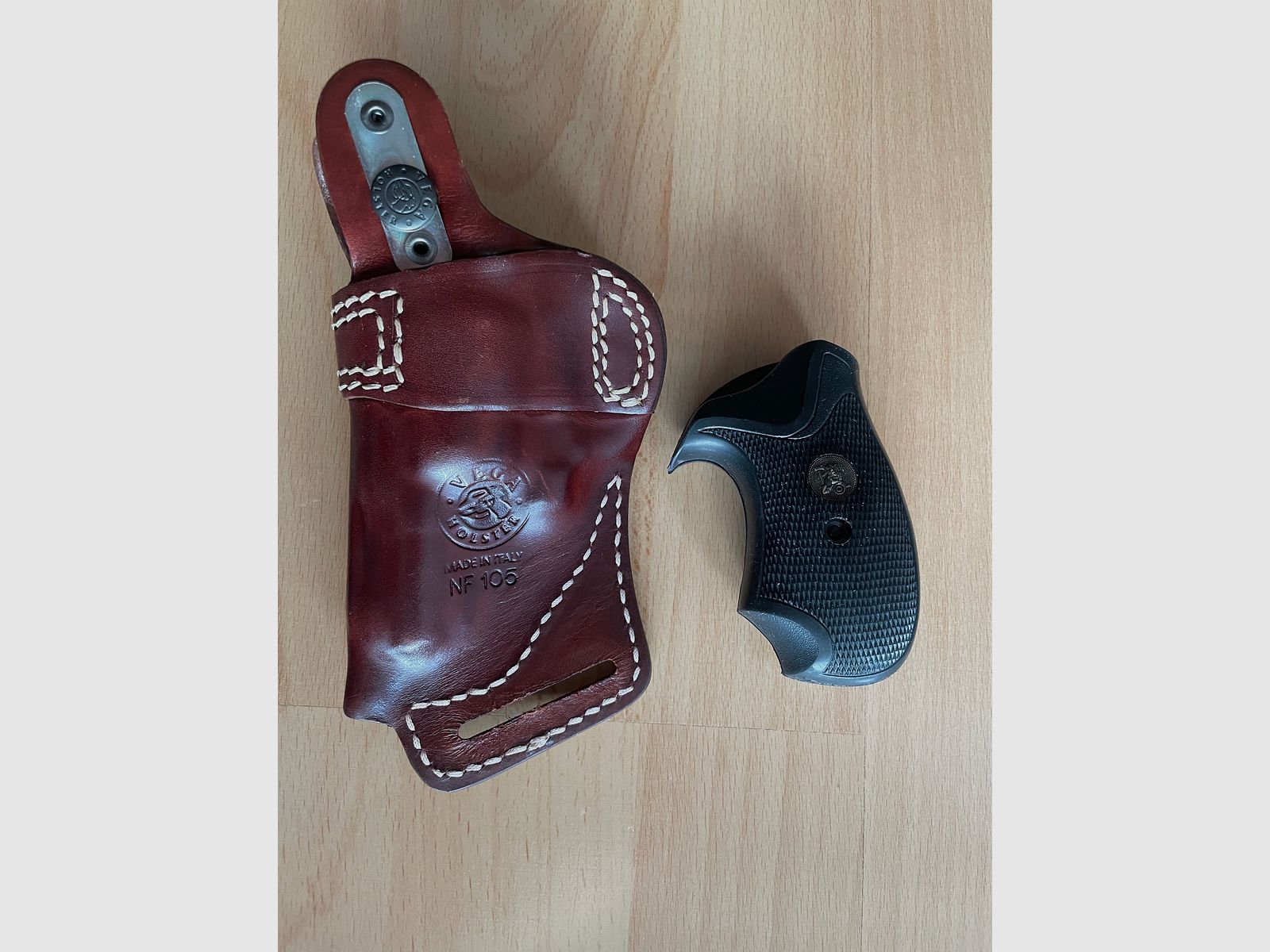 Griffschalen Pachmayr J-Frame Roundbutt