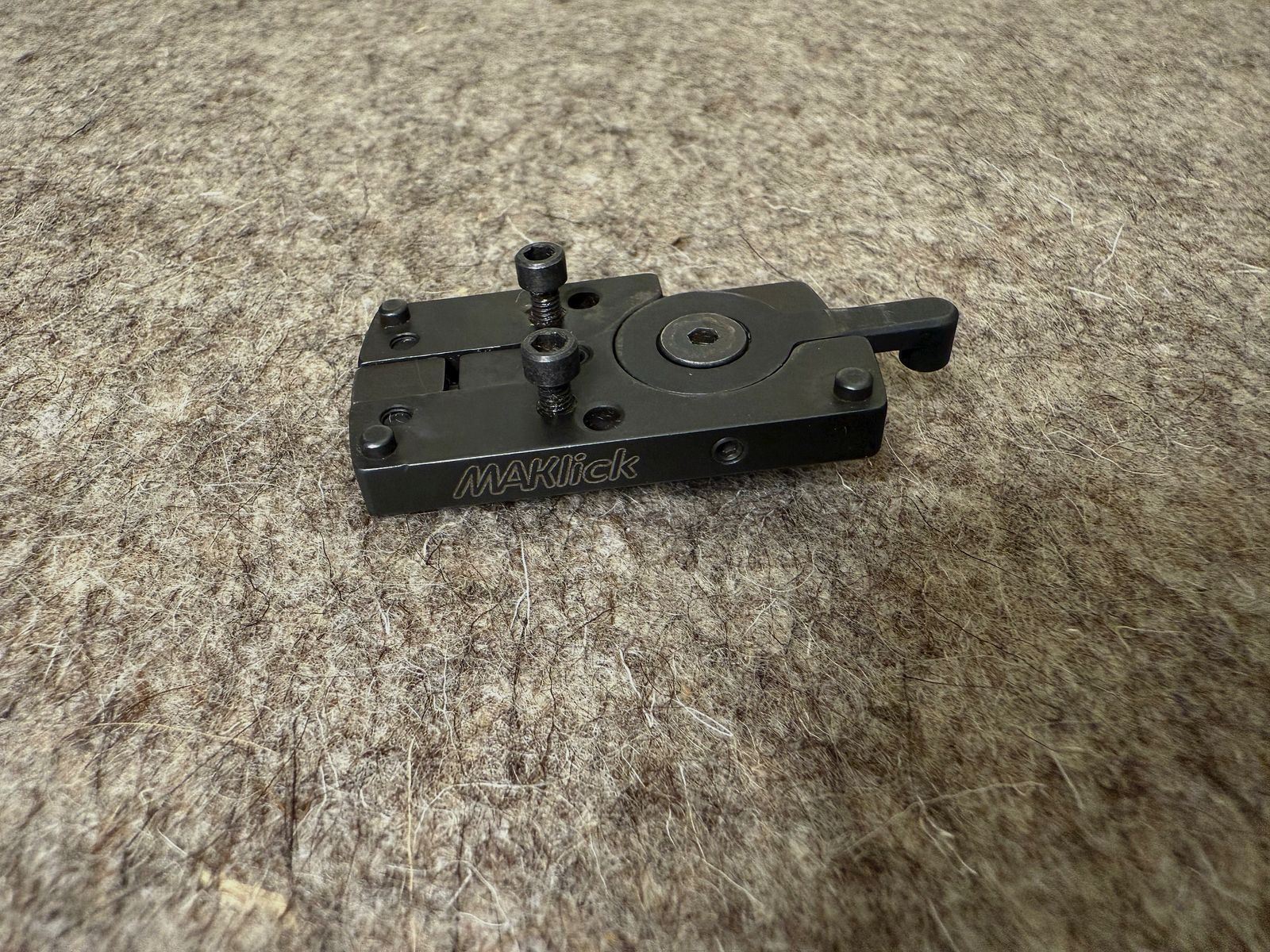 MAKlick montaż obrotowy dla przednich paneli