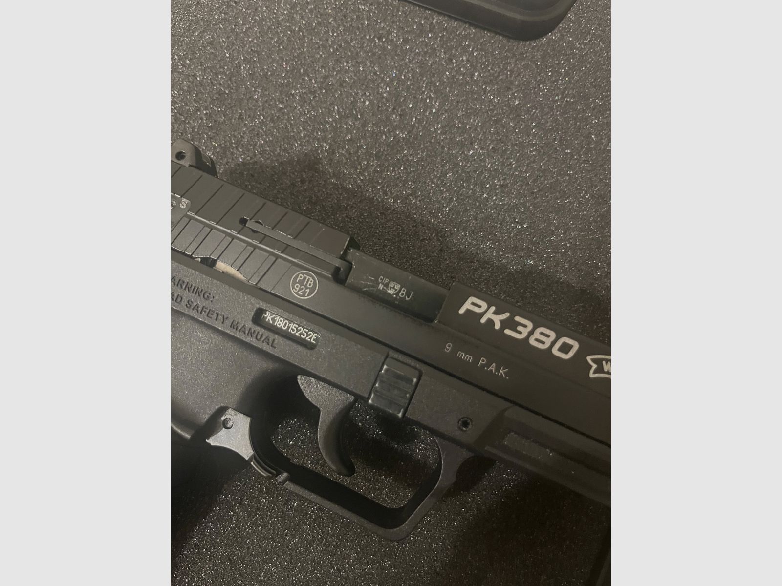 Walther PK380 a salve, immagine 3 di 7