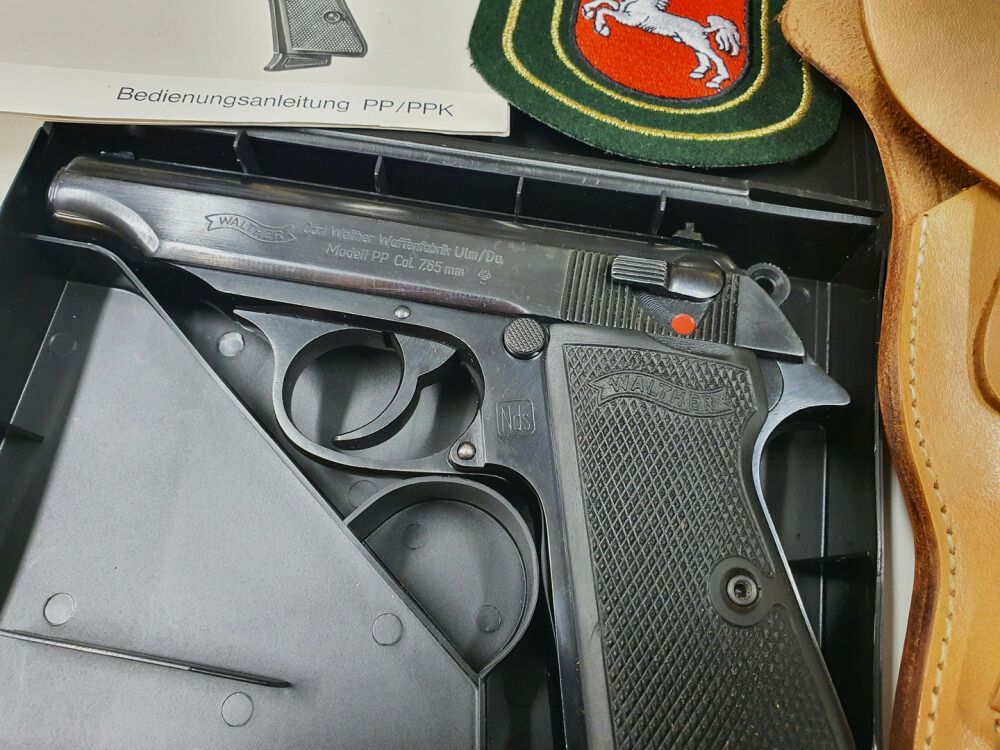 Walther Carl Walther PP Fabbrica di armi Ulm/Do. Calibro 7,65mm Browning Timbro Nds Polizia Niedersachsen