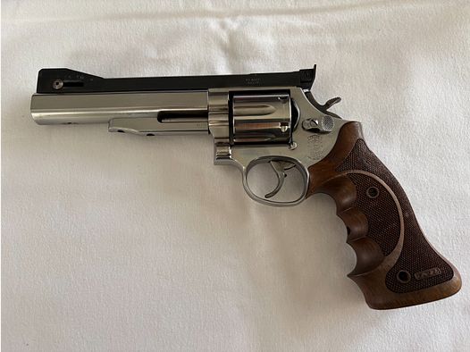 Smith & Wesson .357 Magnum Holden 1500/PPC 686-4
