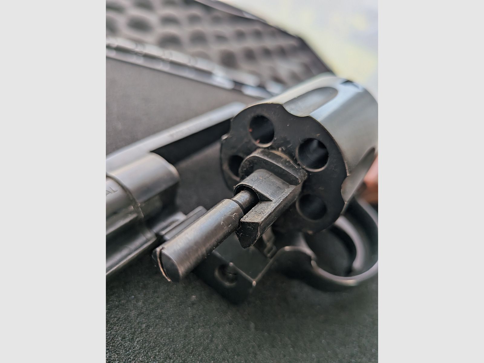 ME 38 Marshal - Révolver - PTB 203/2 - 9mm Knall - Poignée en bois - SSW