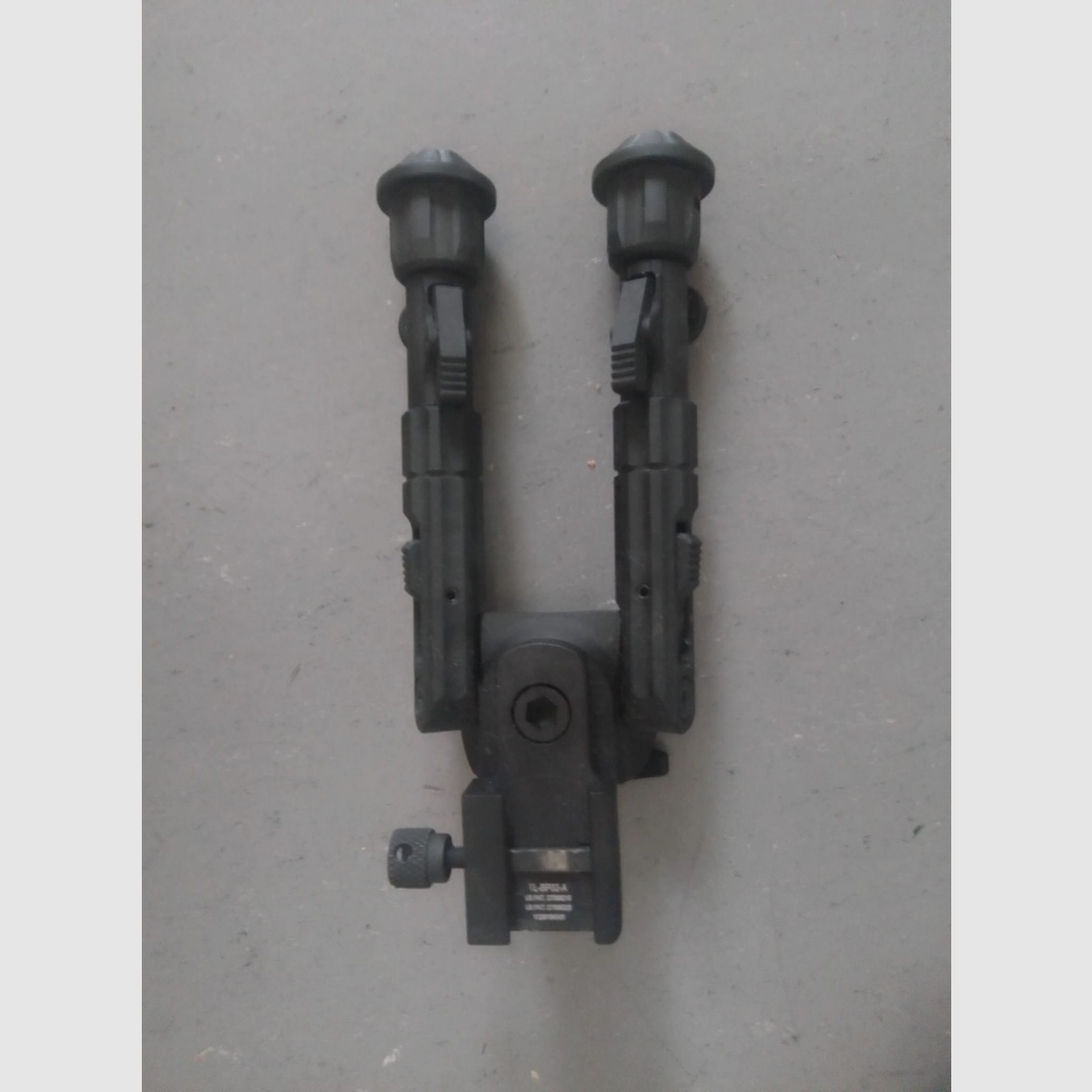 UTG Recon 360 TL Faltbares Zweibein