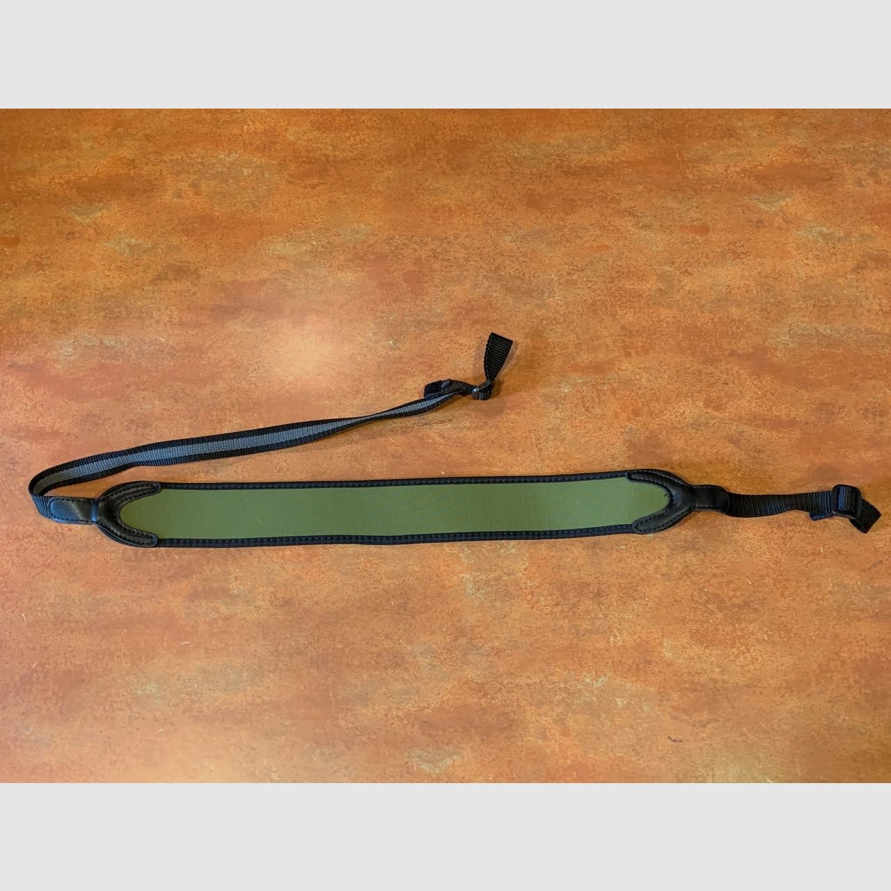 Bretelle de fusil avec sangle en néoprène verte, image 2 sur 5