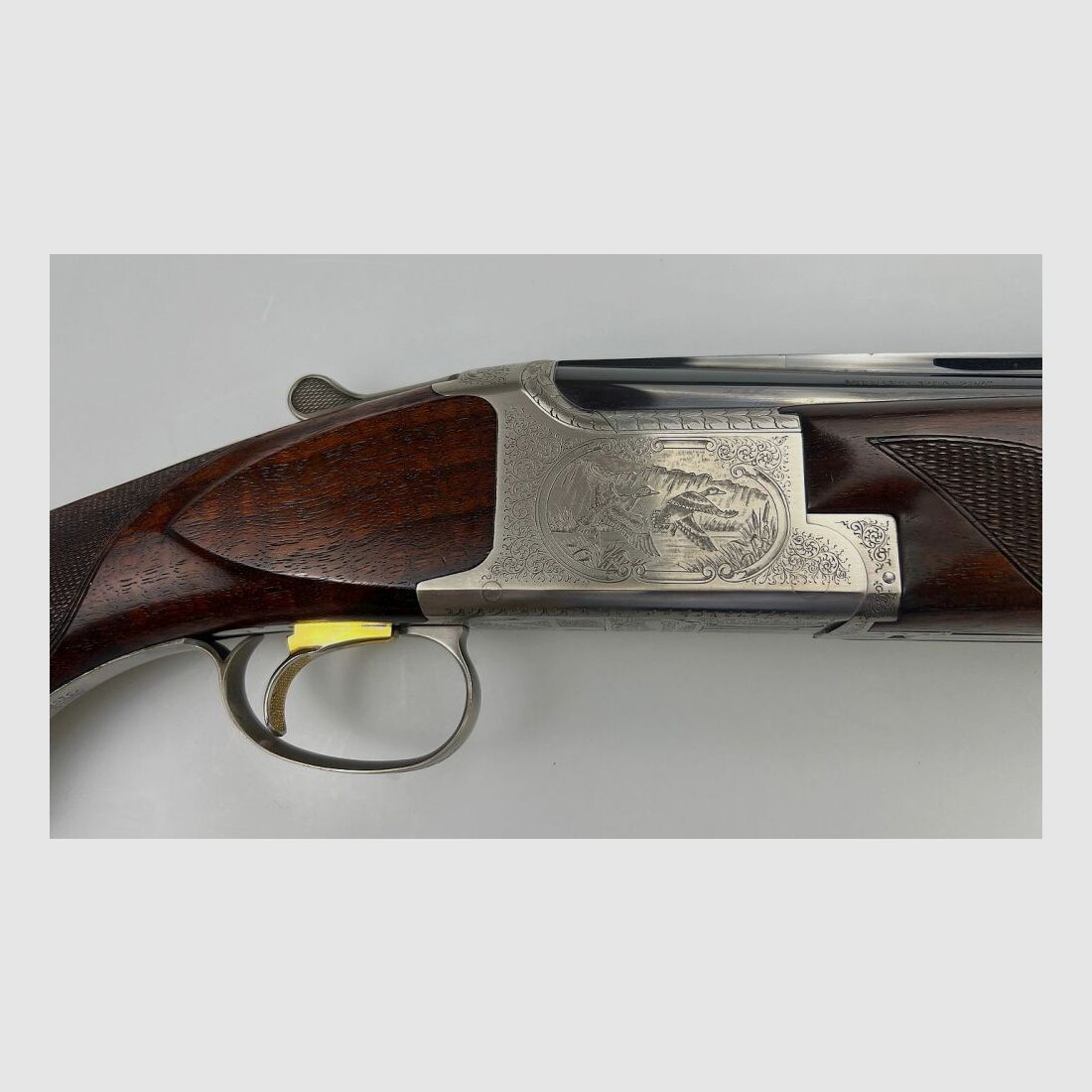Browning B125