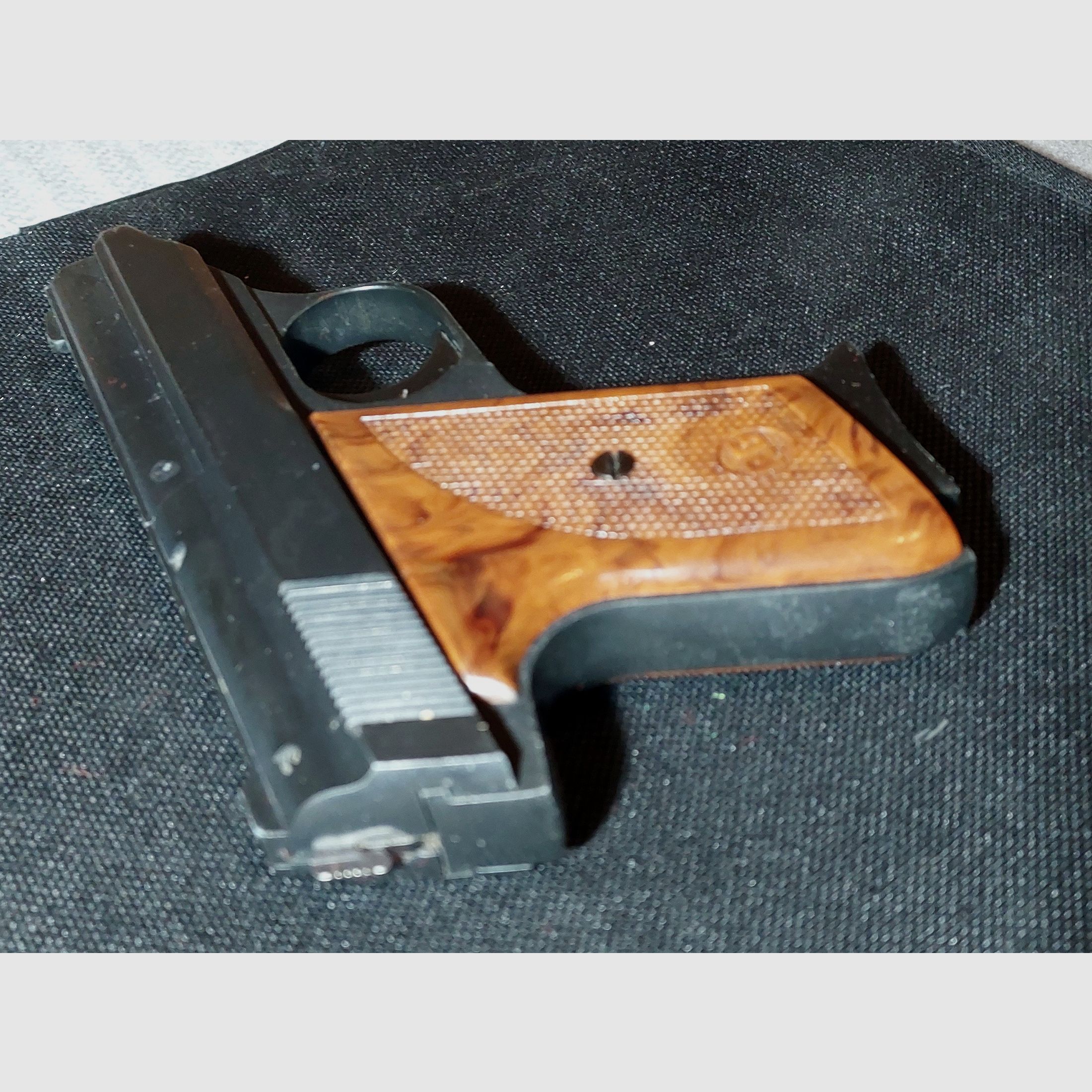 Röhm RG8 (RG 8) Pistolet à blanc Cal. 8mm OVP (PTB 154) RARE !