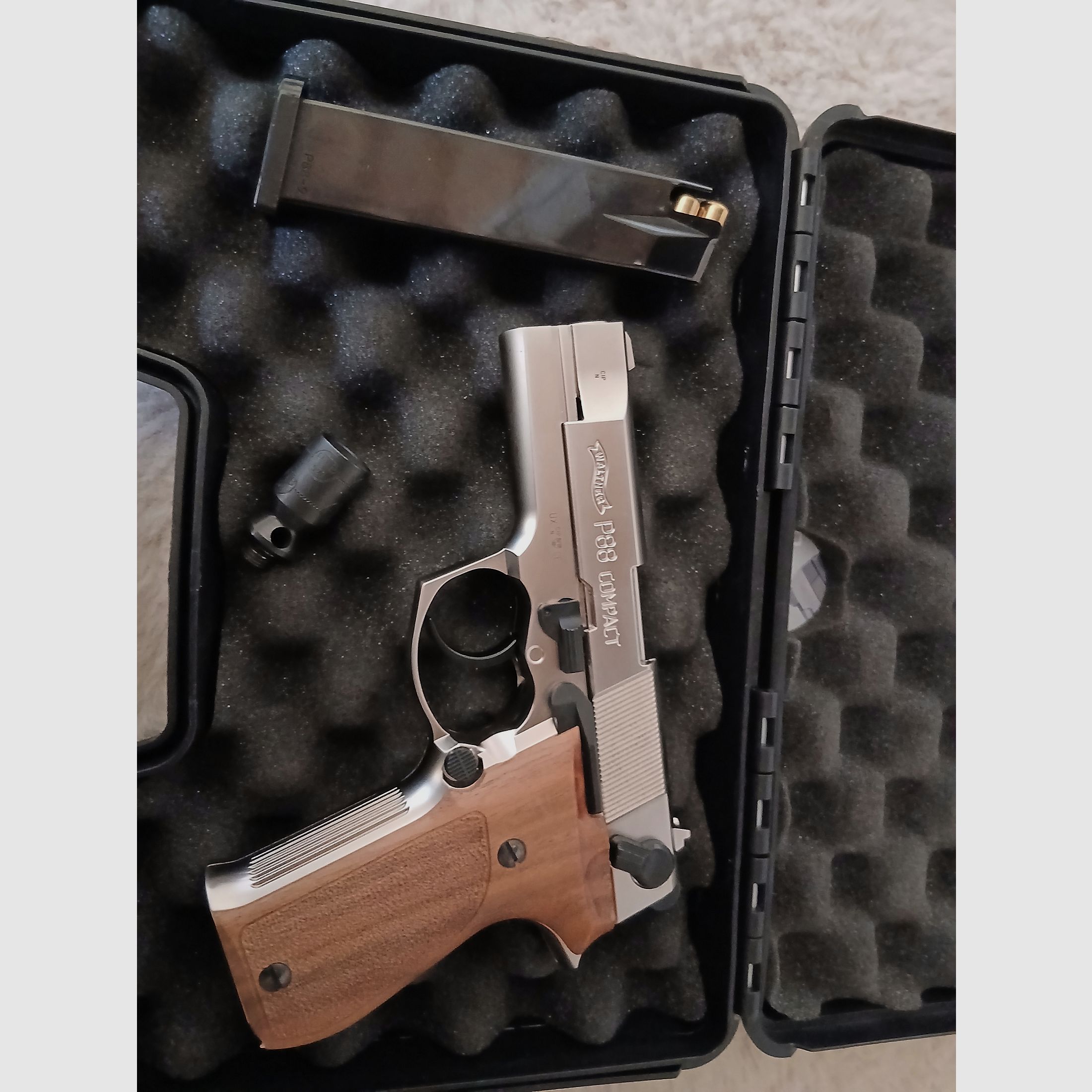 Walther p88 compact 9mm strzał ostrzegawczy