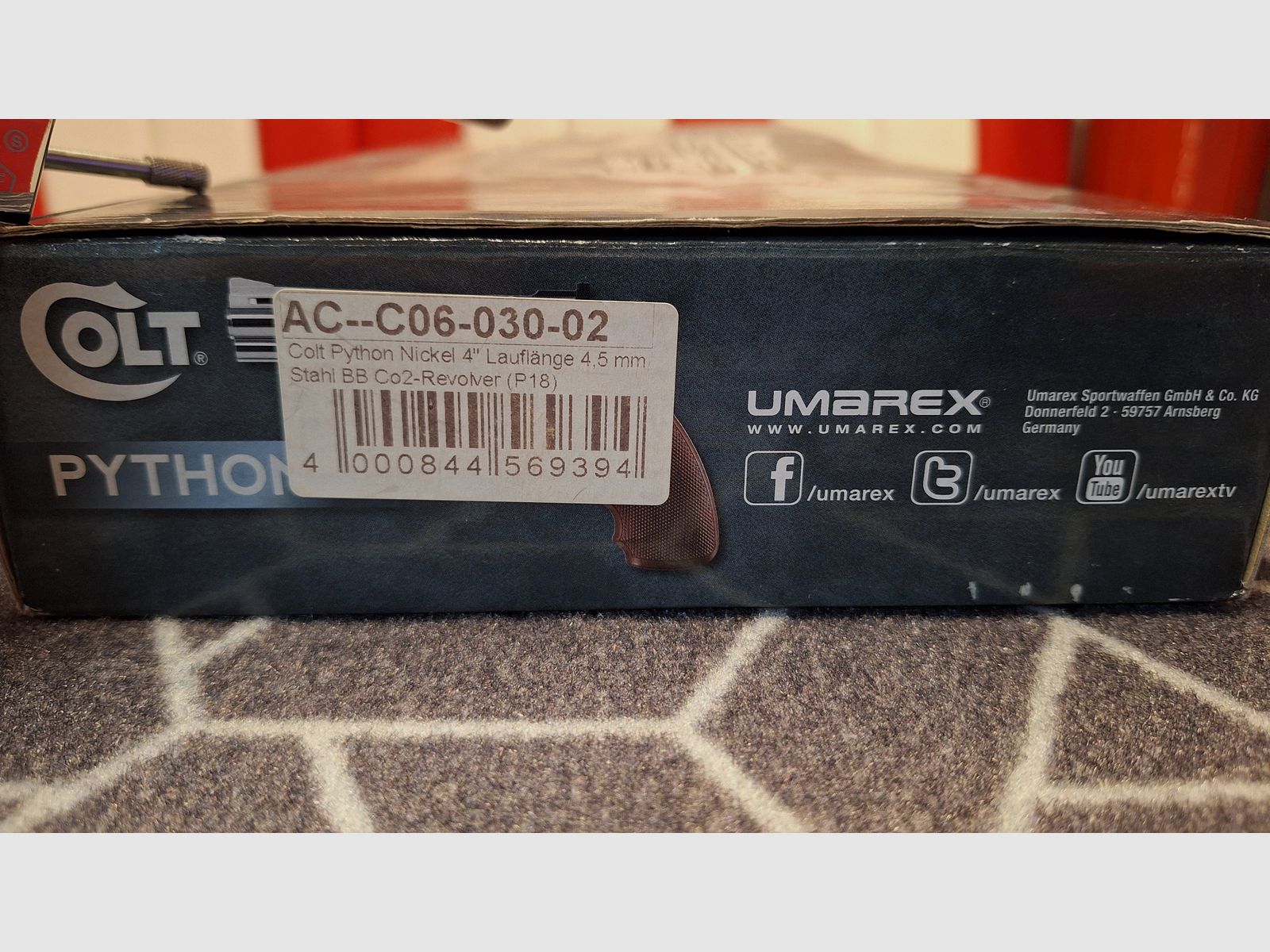 Colt Python 4" / Całość metalowa chromowana / 4,5 mm BB / CO2