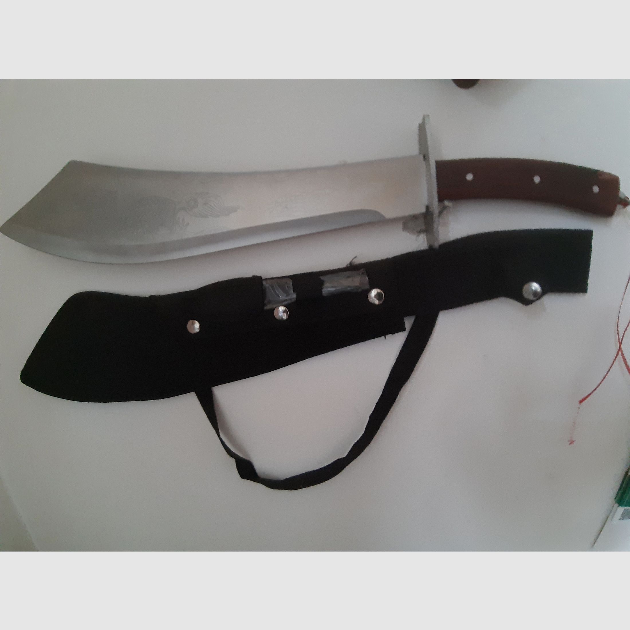 MACHETE,  über 40 Jahre, gestempelt  und ein Chinesisches  DRACHEN  BUSCHMESSER