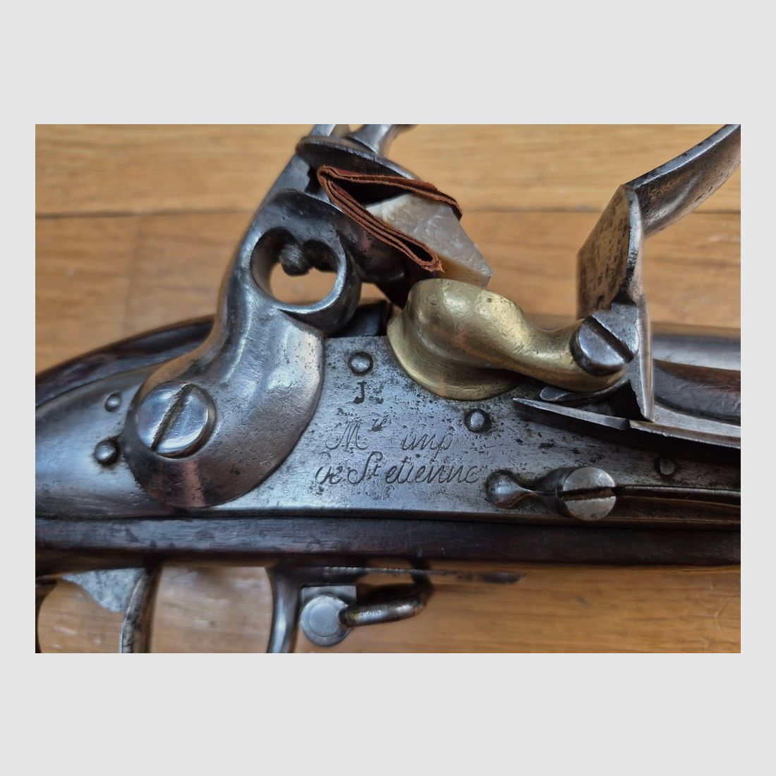 Zeer mooi geweer 1777 aangepast AN IX – Zeer zeldzame fabricage uit 1807 (voor Rusland) – Keizerlijke Fabriek van St-Étienne – Homogene stempels – Zeer mooi hout – Uitstekende loop – Stok volgens model – Zeldzame staat voor een zeldzaam wapen – TBE++, afbeelding 7 van 47