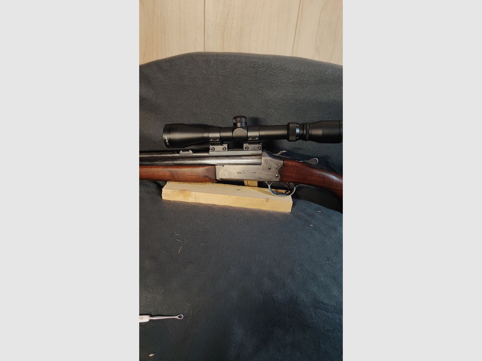 Escopeta de cerrojo Savage Mod. 27
