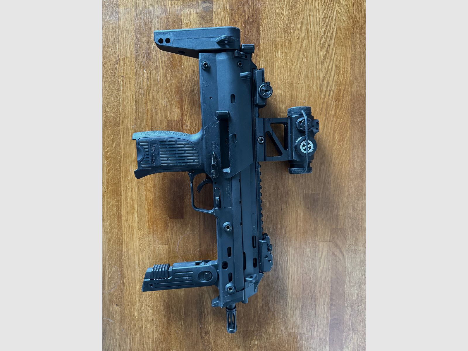 HK MP7 GBB V1 von VFC – 4 Magazine + Visier – VB
