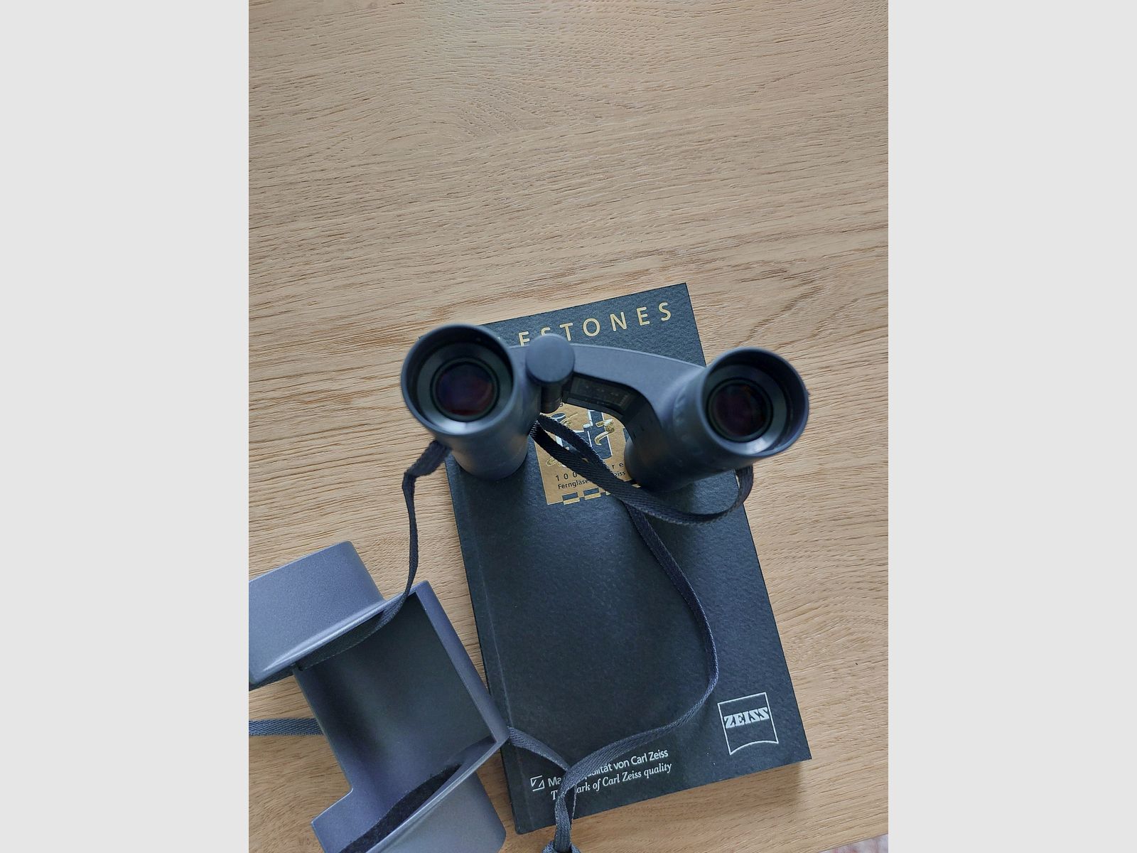 Zeiss 10x25B zakverrekijker, afbeelding 3 van 5