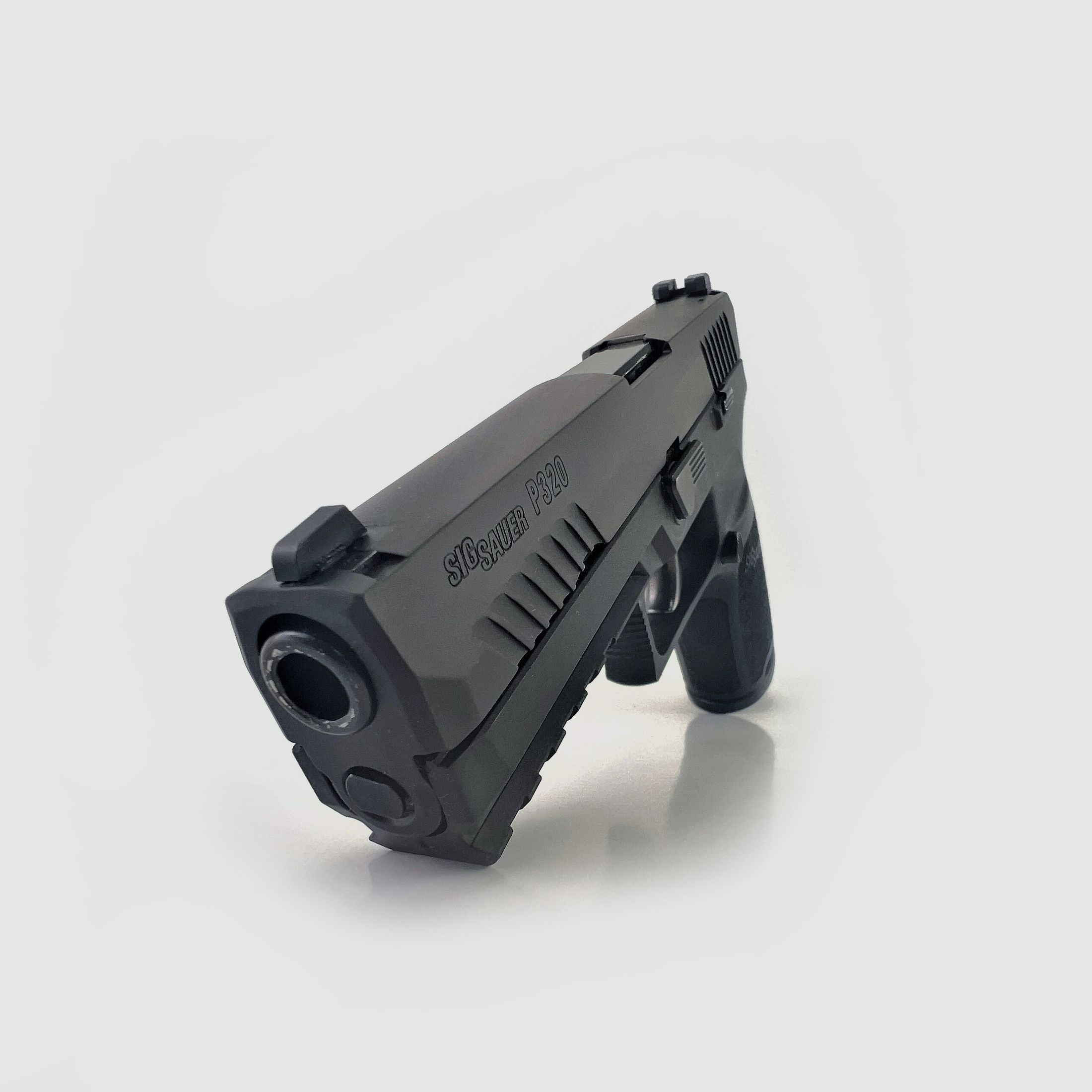 Sig Sauer Pistole P320 fullsize 2. Hand
