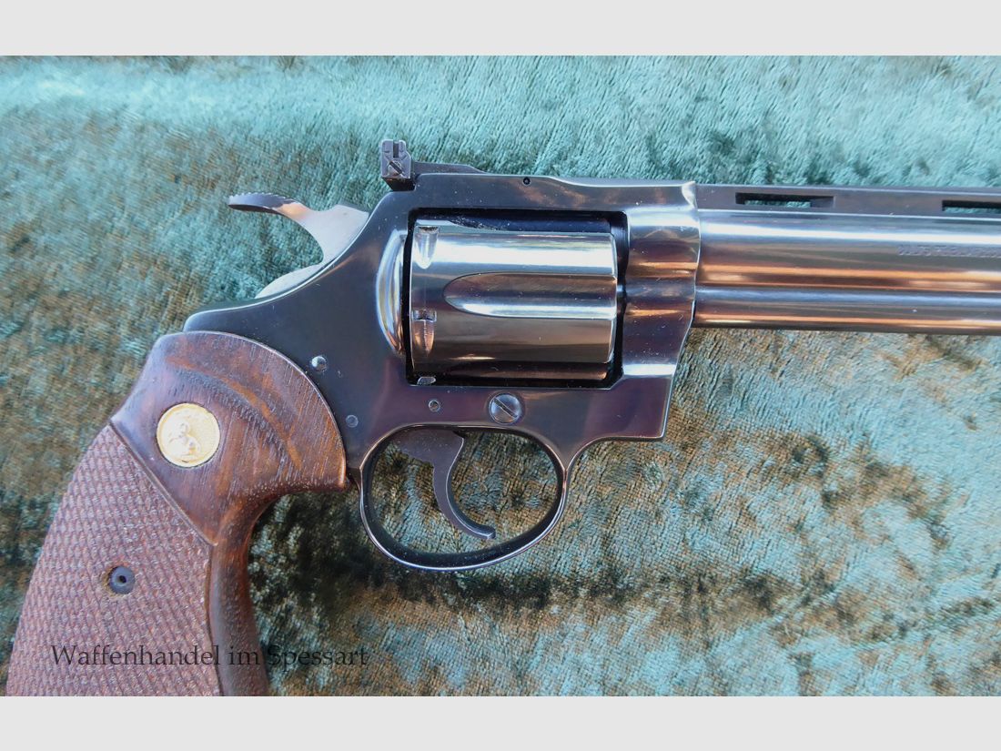 Revolver Colt Diamountback