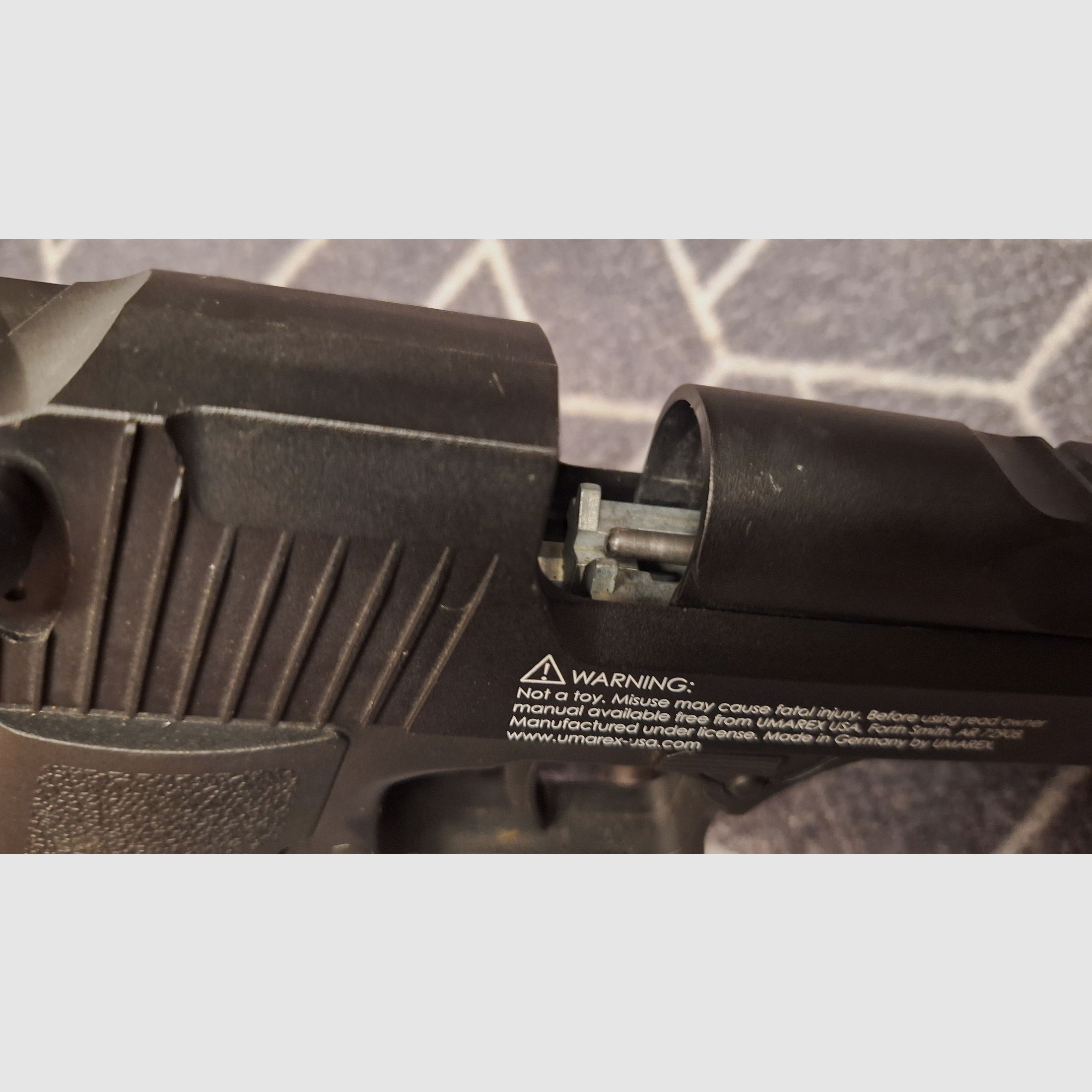 UMAREX Desert Eagle Magnum Research, Inc. - “Blow Back” - Diabolo