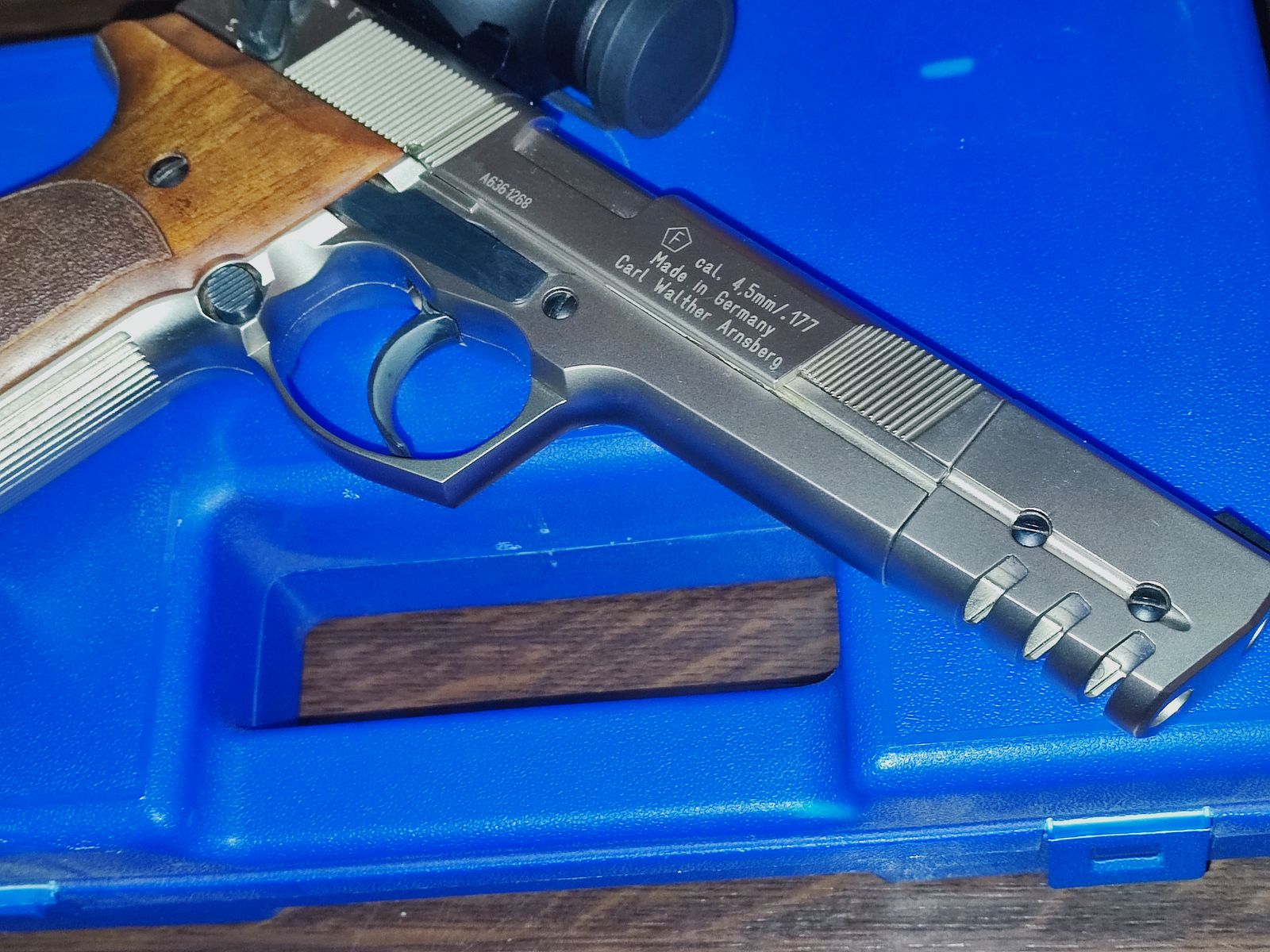 Walther CP88 Set de compétition Nickel/Bois + Hawke Point rouge