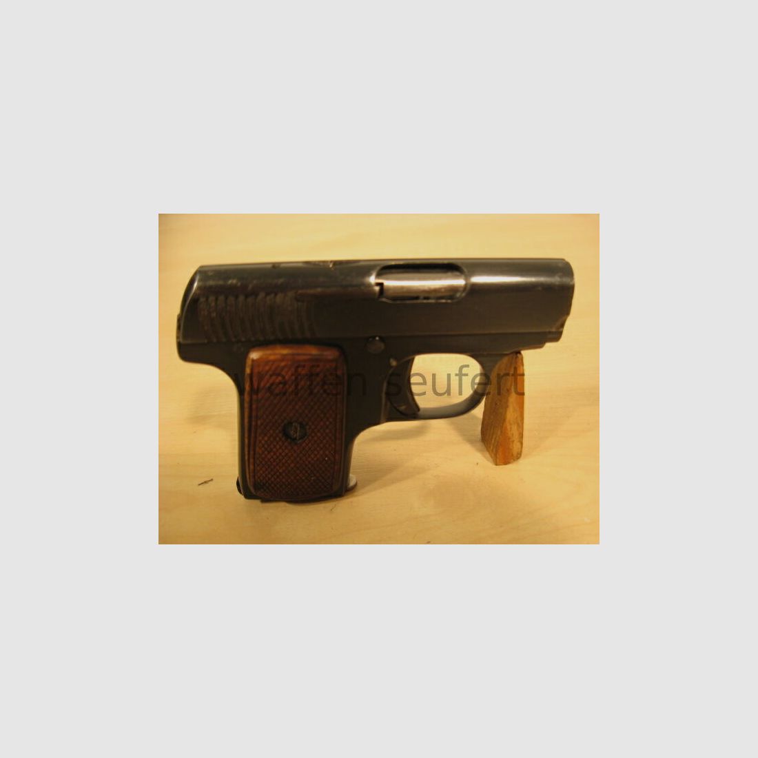 Fabricación Liegeoise de Armas de Fuego Patente 51350 Pistola