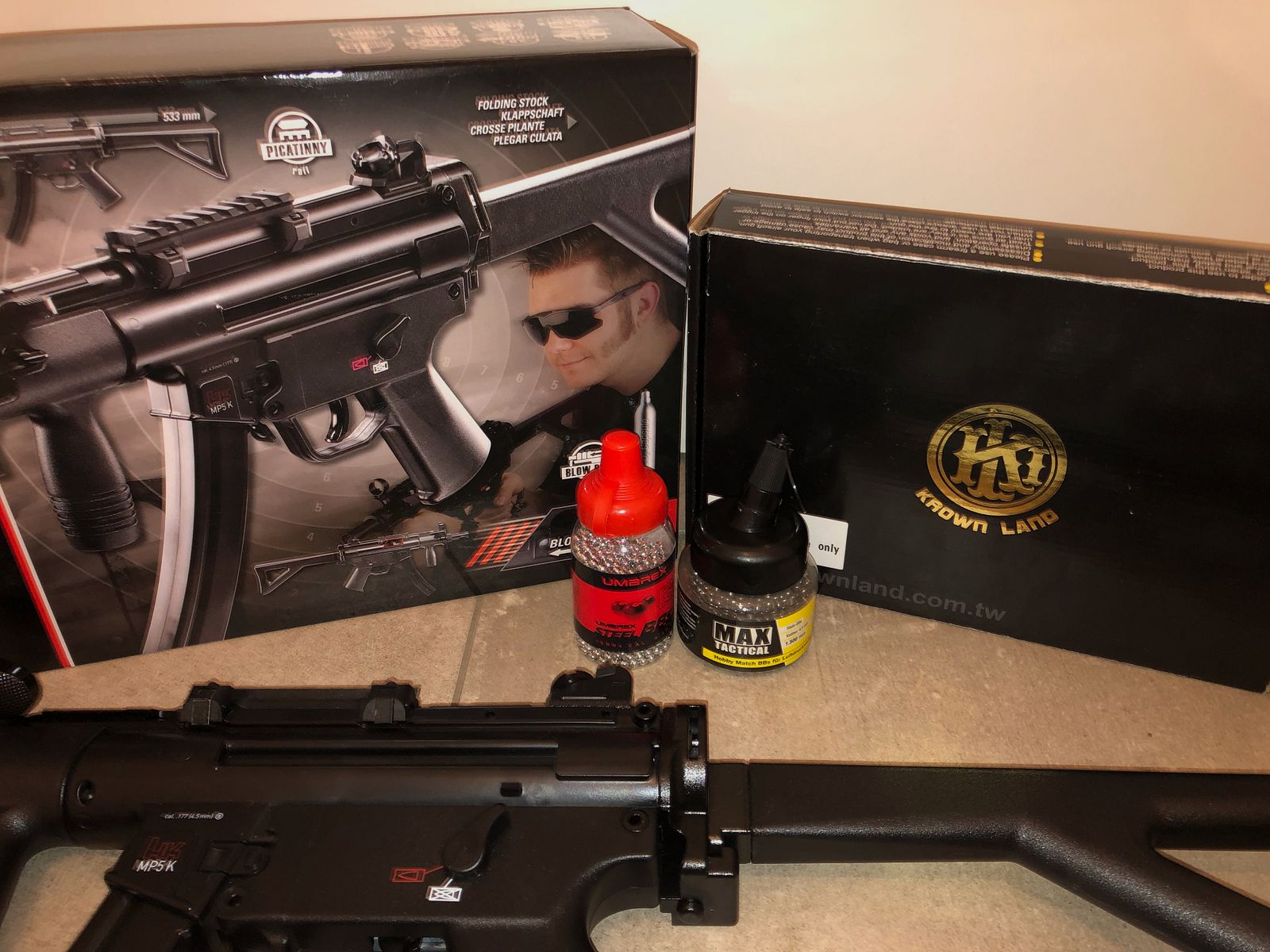 Umarex MP5 4,5mm CO2 + KLI M1911 4,5mm CO2 inklusive 30x CO2 Kapseln & 2.500 4,5mm Stahl BBs