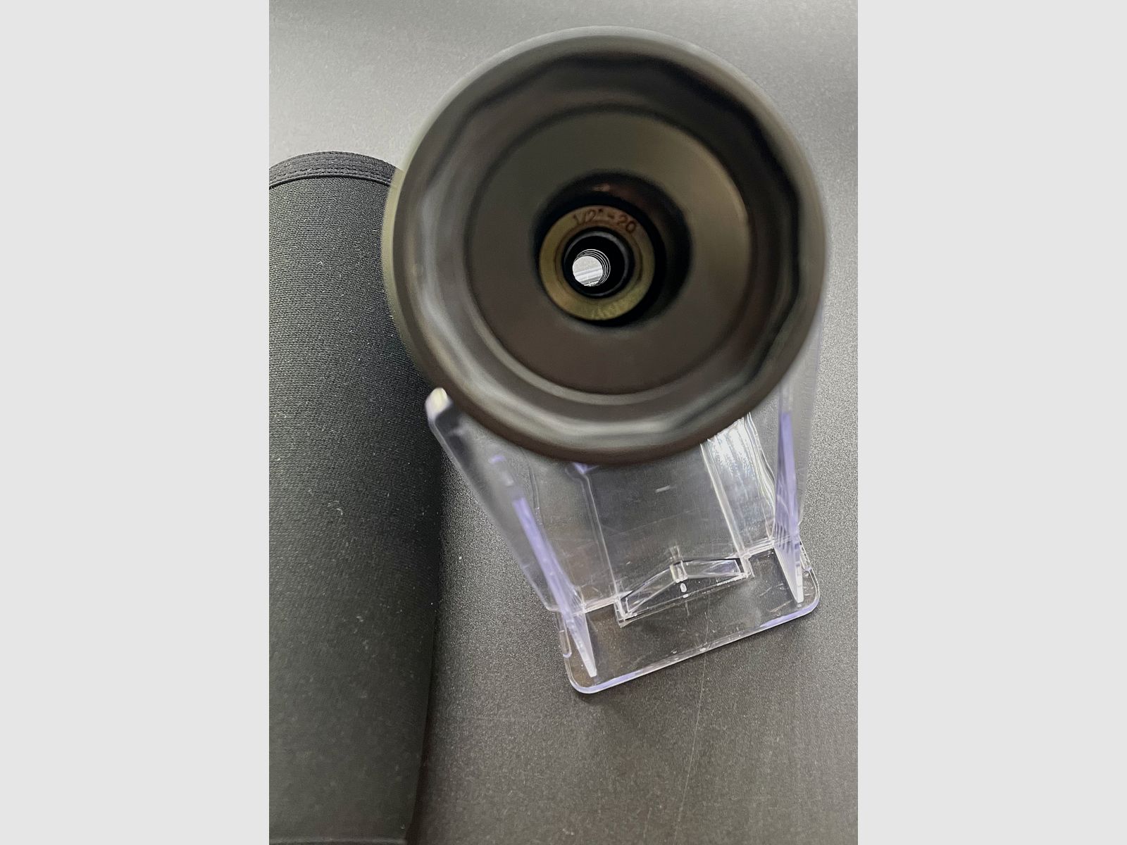 Silencieux Hausken JD151 XTRM MK2 jusqu'à Cal.: .30 + douille filetée 1/2"x20UNF + housse de protection en néoprène