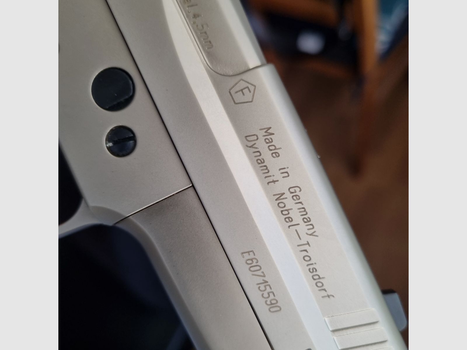 RWS Mod. C225, niquelado, CO2, versión antigua, compra del 11.03.2006