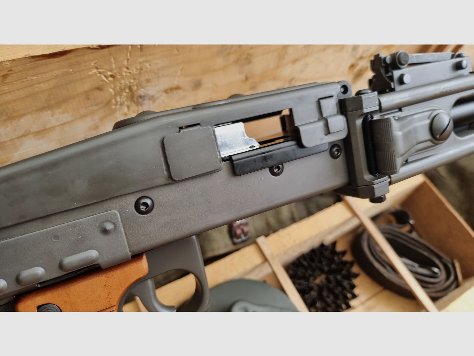 MG 42 Airsoft G&G Vollmetall Schussrate 1200 mit original Kiste und Zubehör 42/53 rar