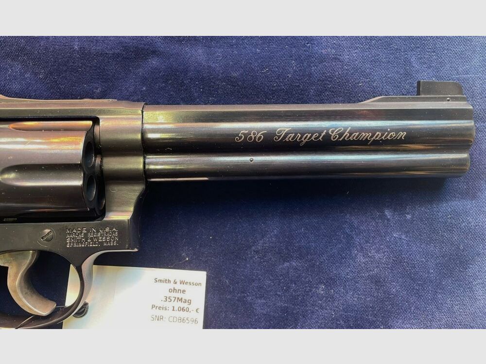 Smith & Wesson 586-5 Target Champion