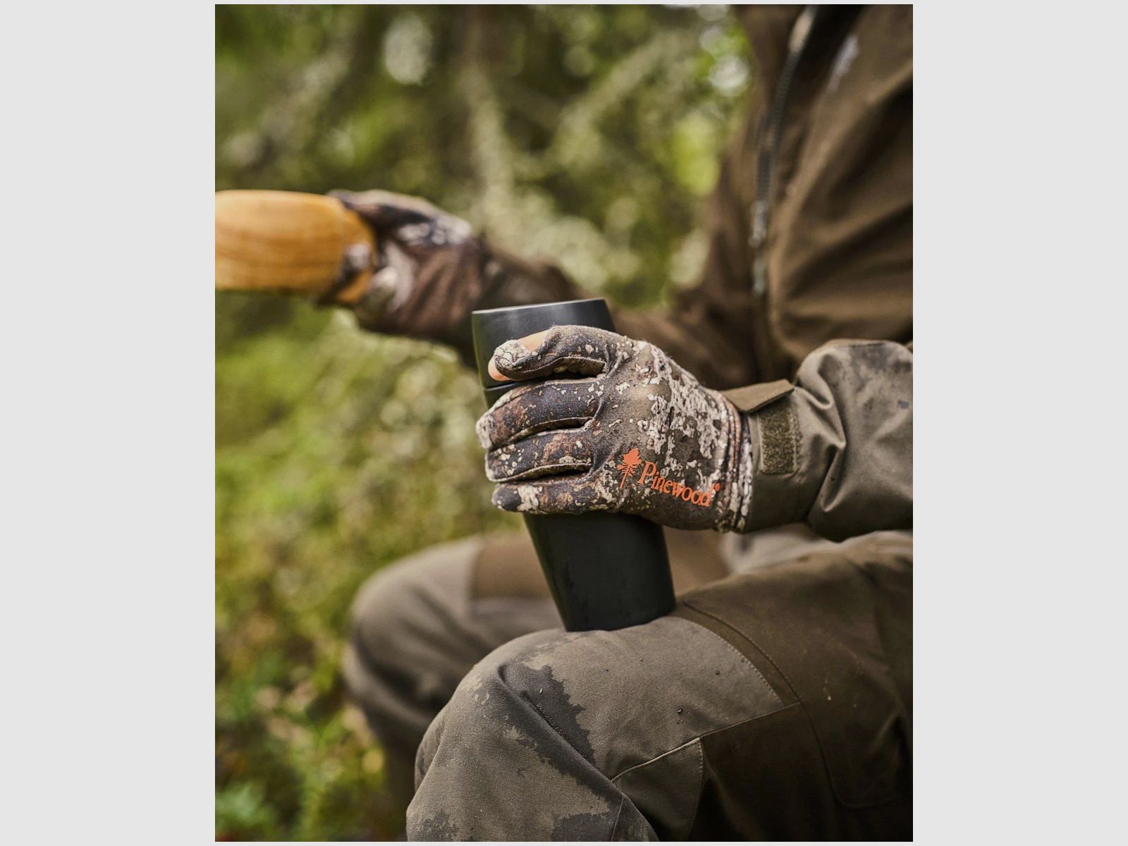 PINEWOOD Camou Gloves Strata