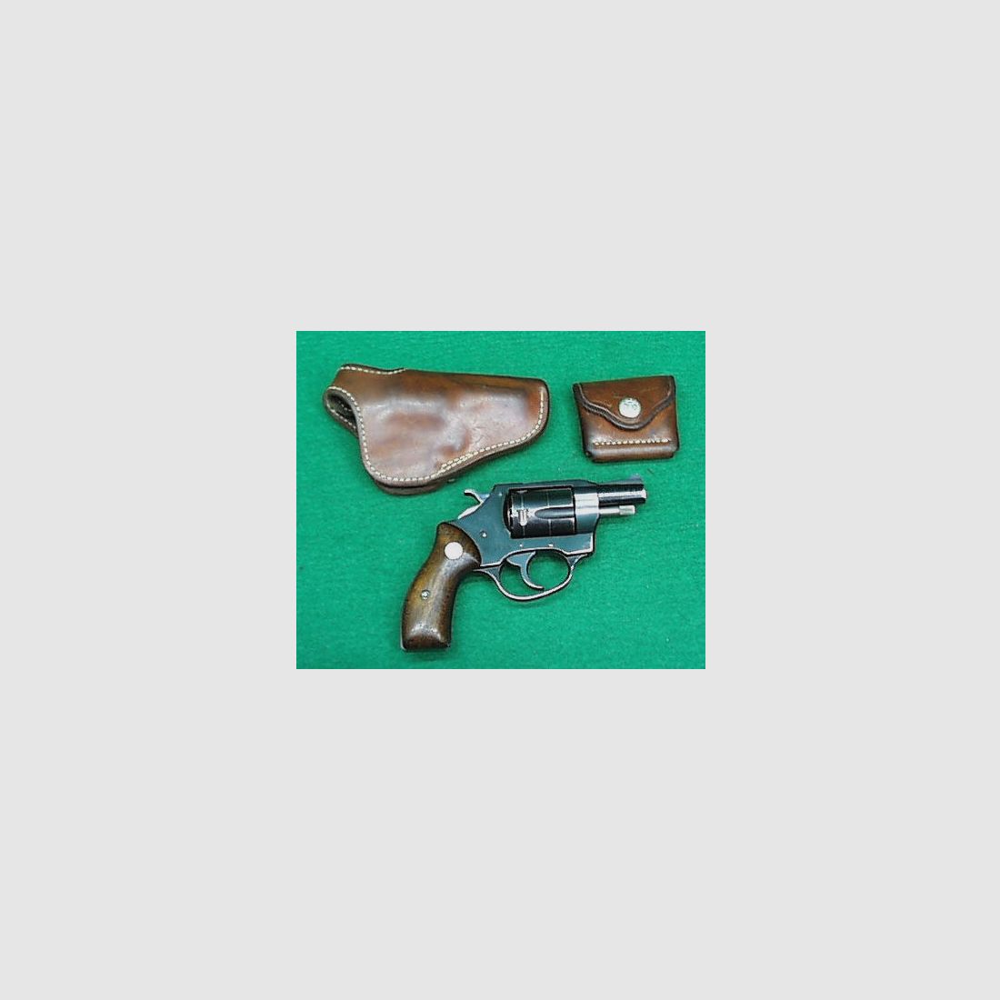 Charter Arms	 Undercover
