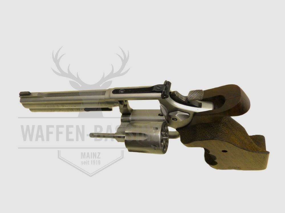 Smith & Wesson 617 Target Champion