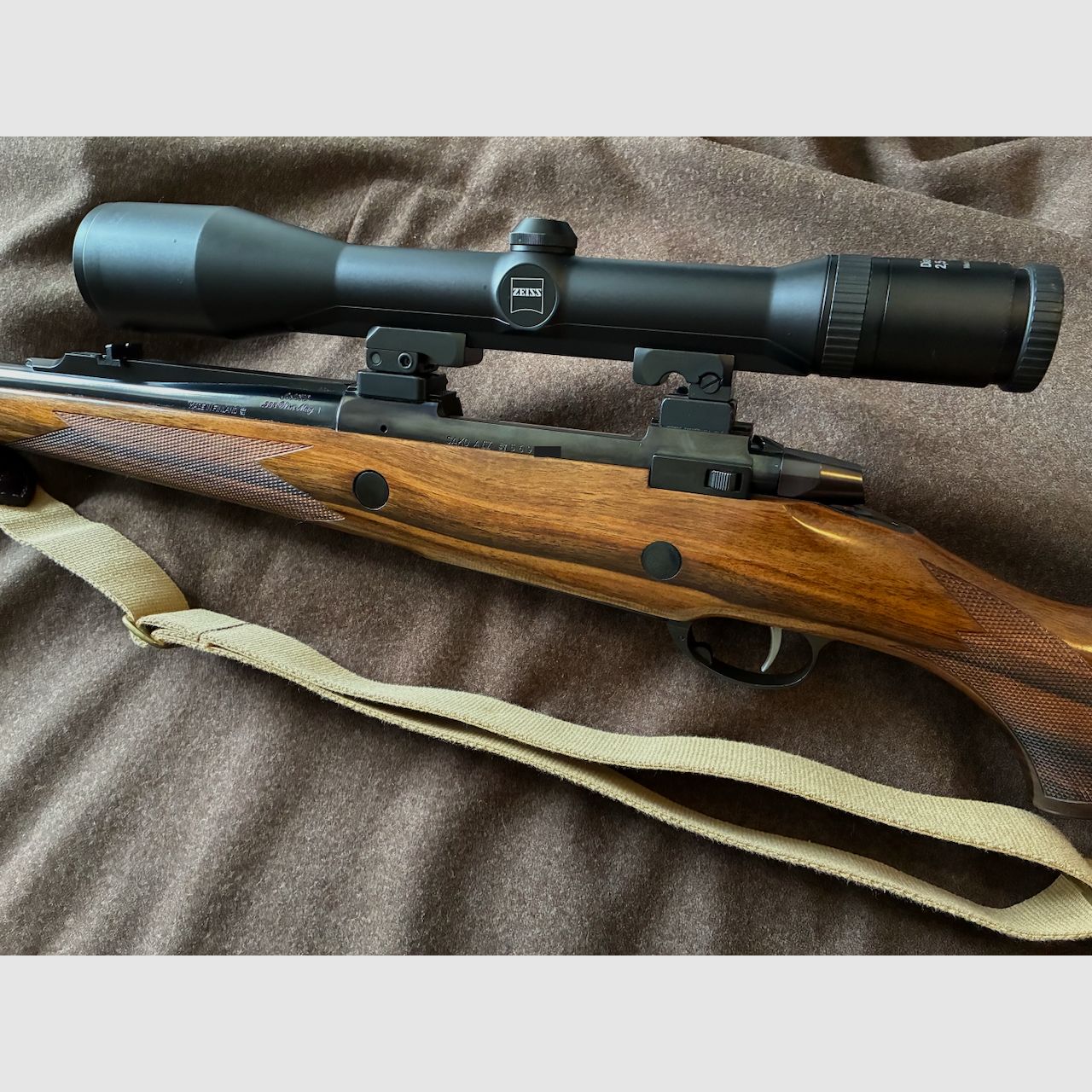 *Als nieuw* Sako L61R AIV Safari in het kaliber .338 Win. Mag. inclusief Zeiss Diavari ZM 2,5-10x48 T*