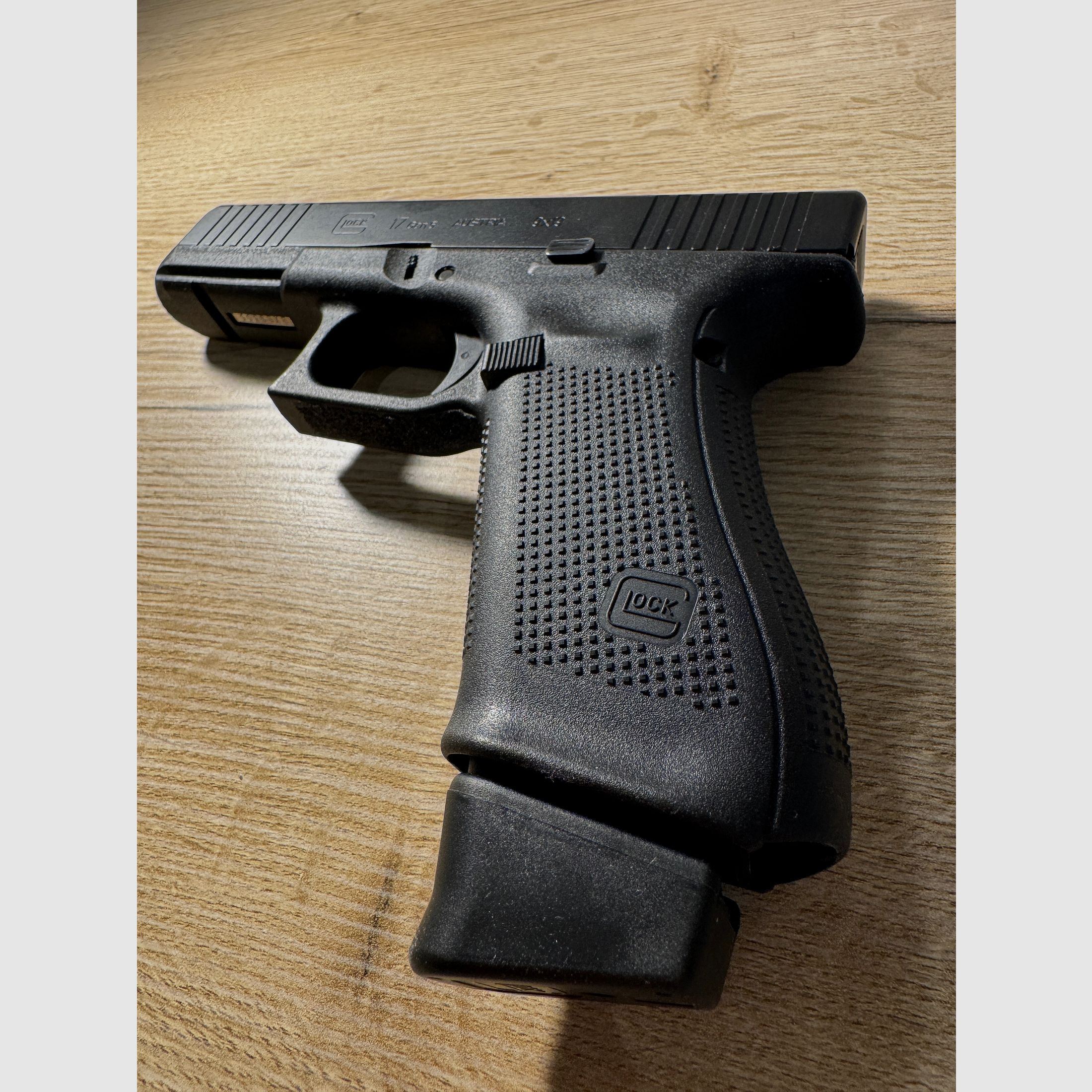 Glock 17