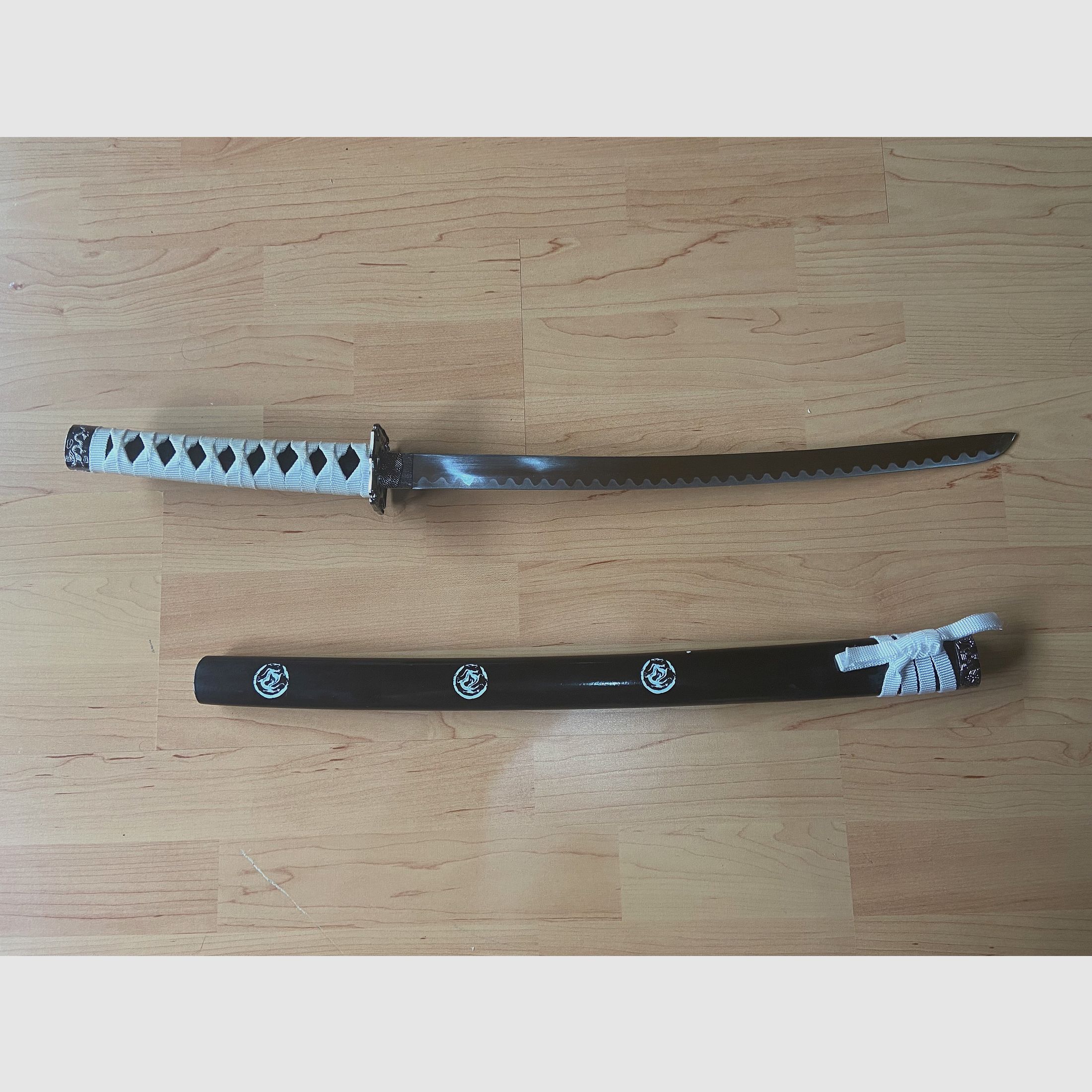Samurai Schwert Vitrinen Messer Gut bis neuwertig