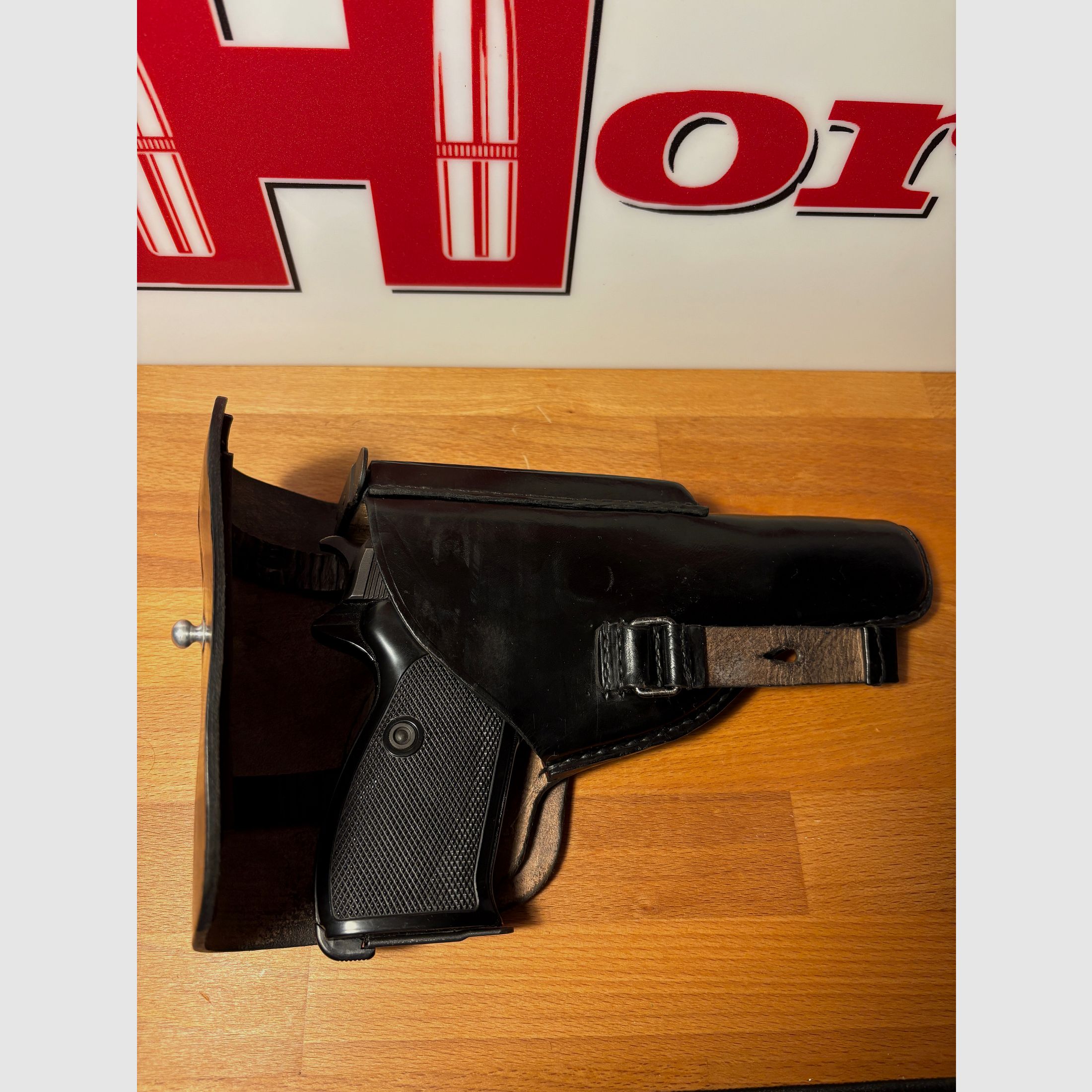 Walther P38 Ulm, 9mmLuger, Polizei/Bundeswehr version, not P1 with holster and 2 magazines, immagine 4 di 4