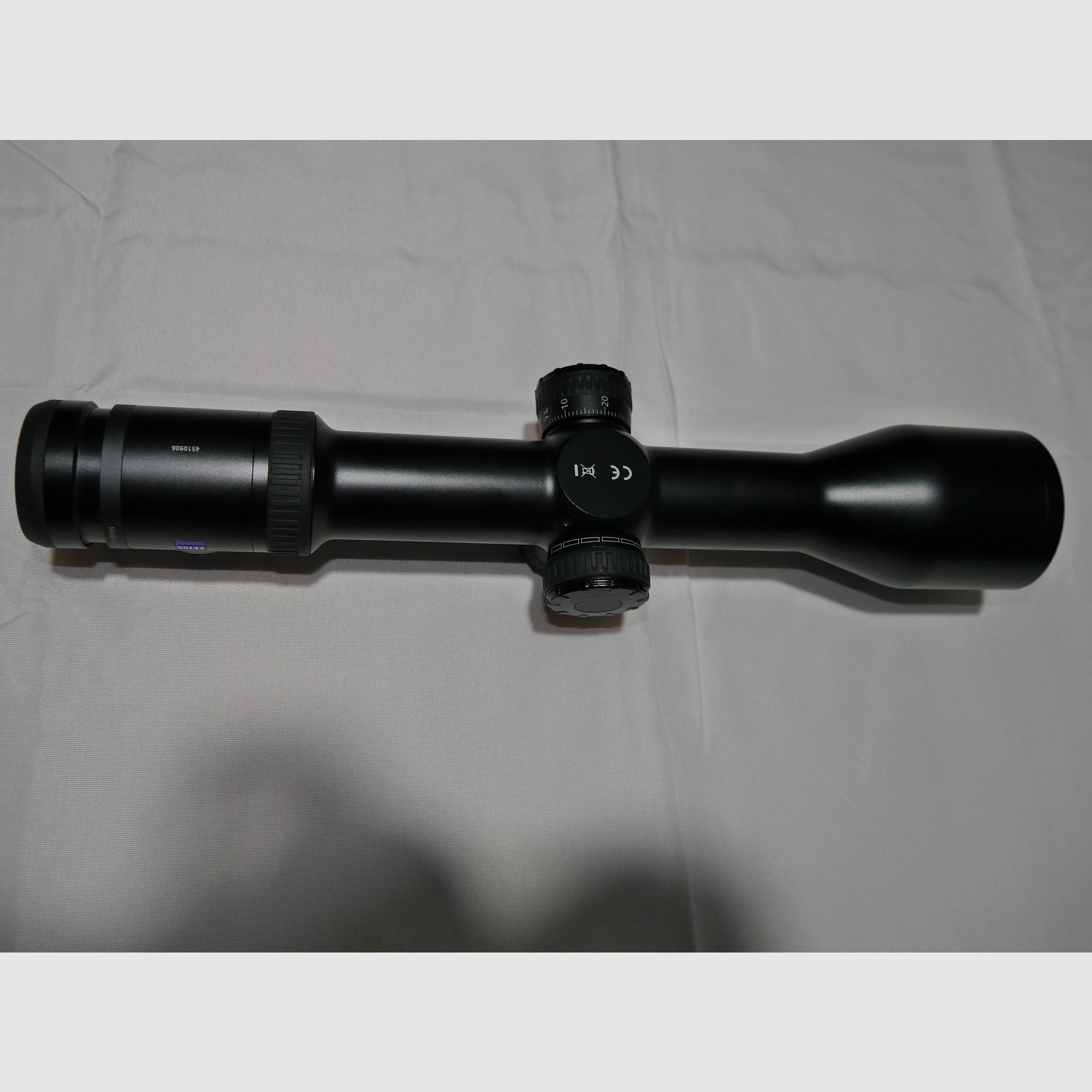 Zeiss Victory V8 2.8-20x56 with ERA TAC mount