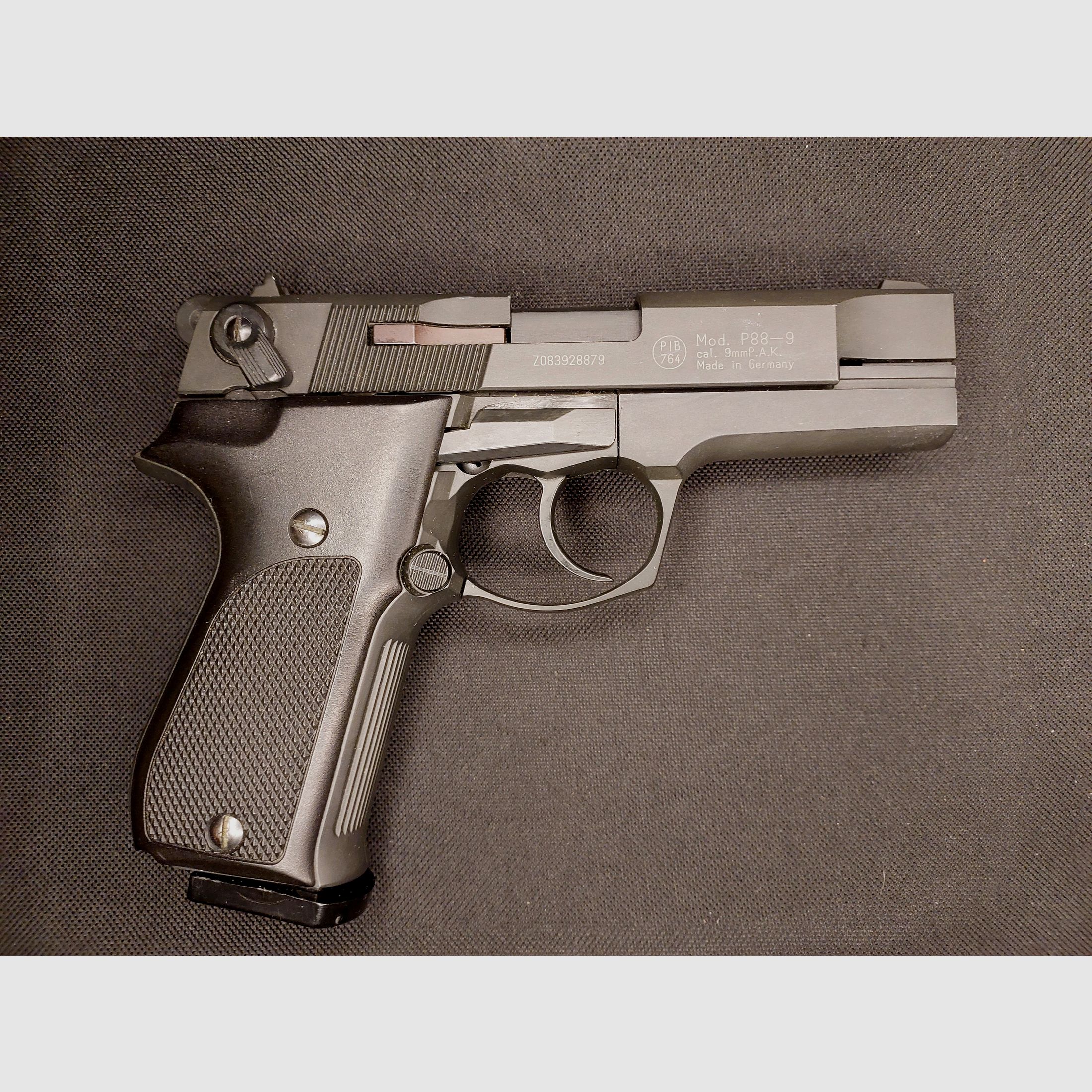 Walther P88-9 (P 88 Compact) Schreckschuss Pistole 9mm P.A.K. schwarz (PTB 764)