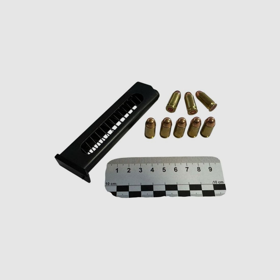 Decommissioning 8 cartridges in full metal jacket with brass case cal. 9x18 Makarov including magazine
