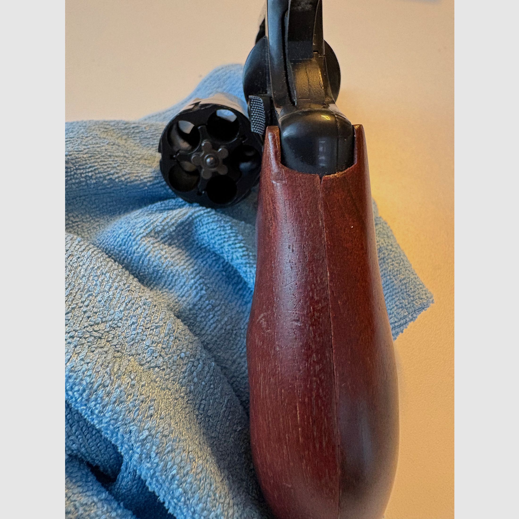 Gasrevolver in Smith & Wesson PTB. PRIJS VB