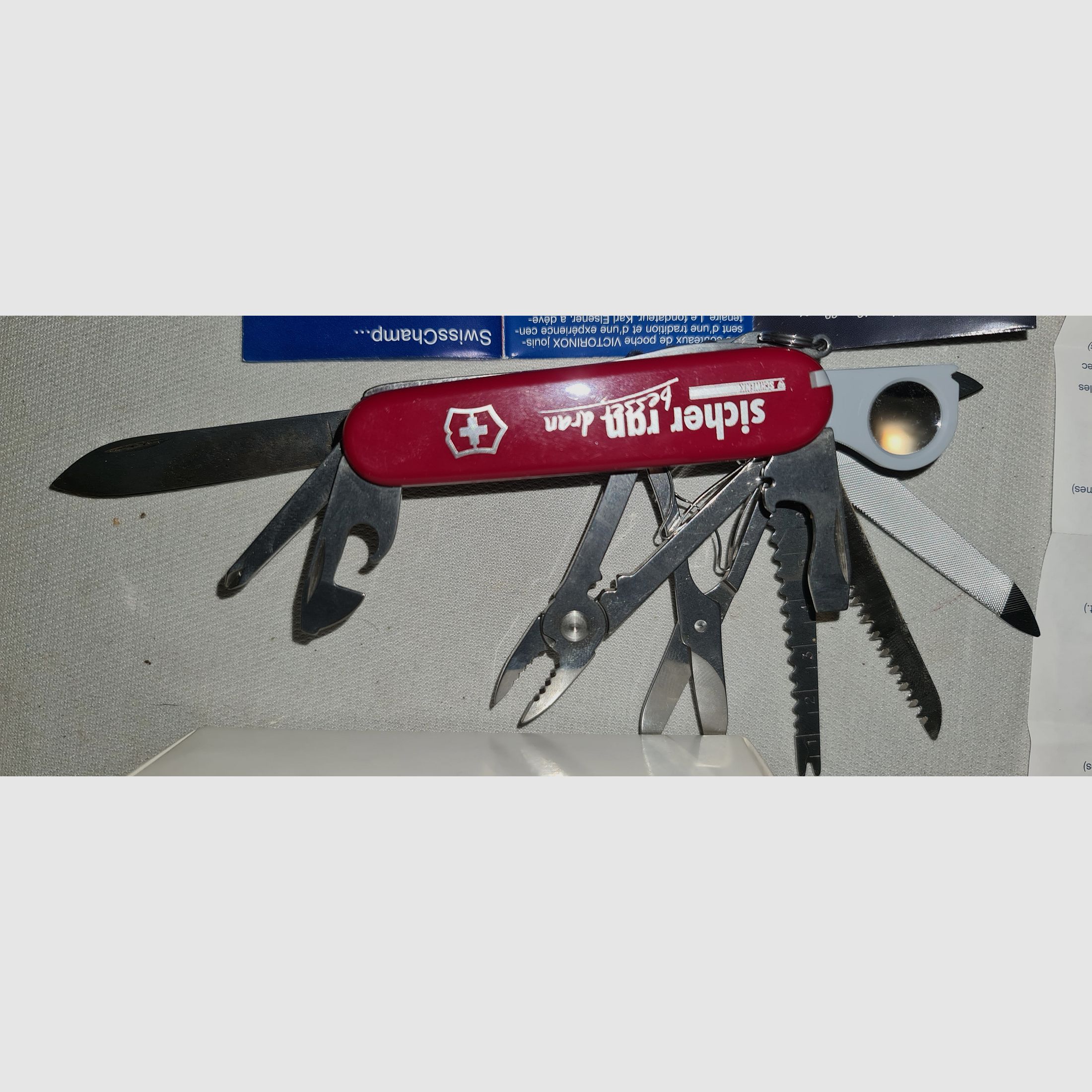 CUCHILLO SUISO VICTORINOX SWISS CHAMP CUCHILLO DEL EJÉRCITO NUEVO / ¡LEER DESCRIPCIÓN!